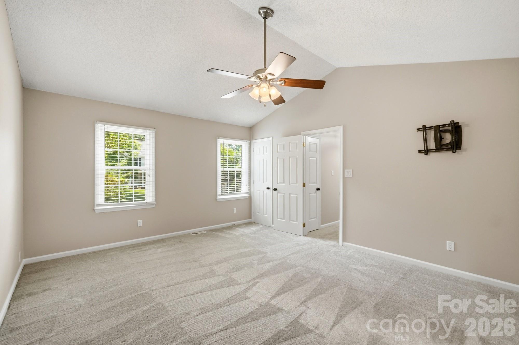 2106 Caleo Circle