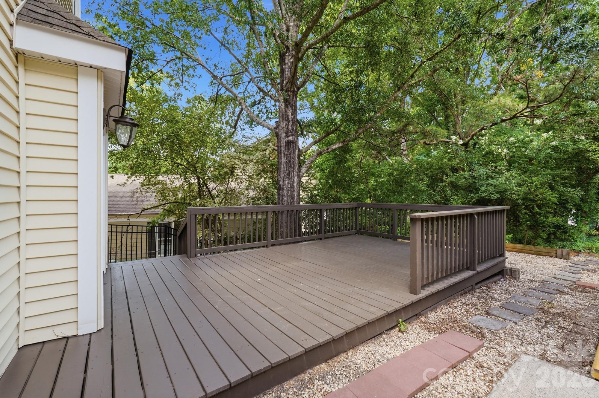 2106 Caleo Circle
