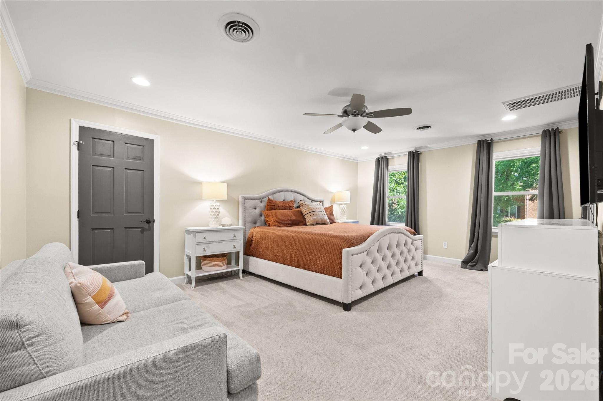 7940 Sunnyvale Lane