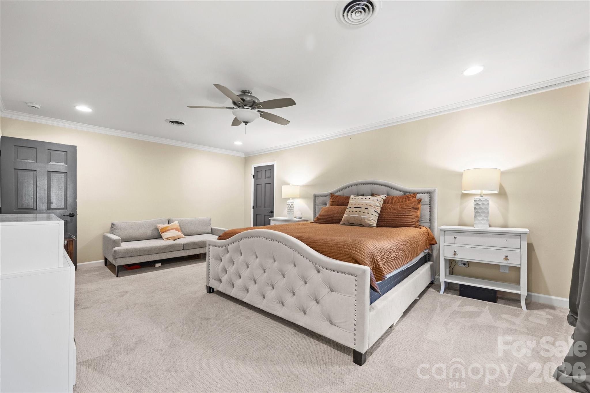 7940 Sunnyvale Lane
