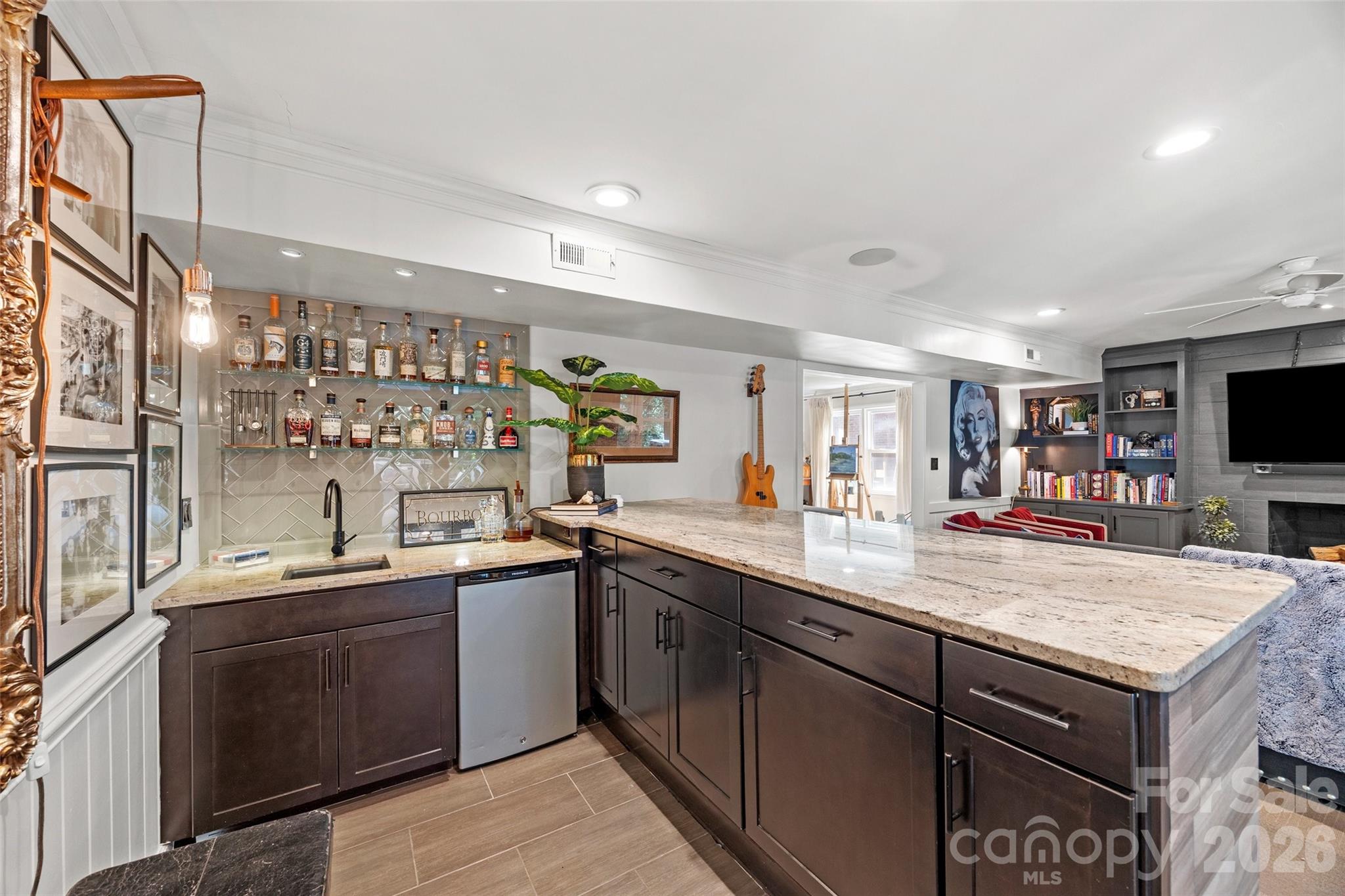 7940 Sunnyvale Lane