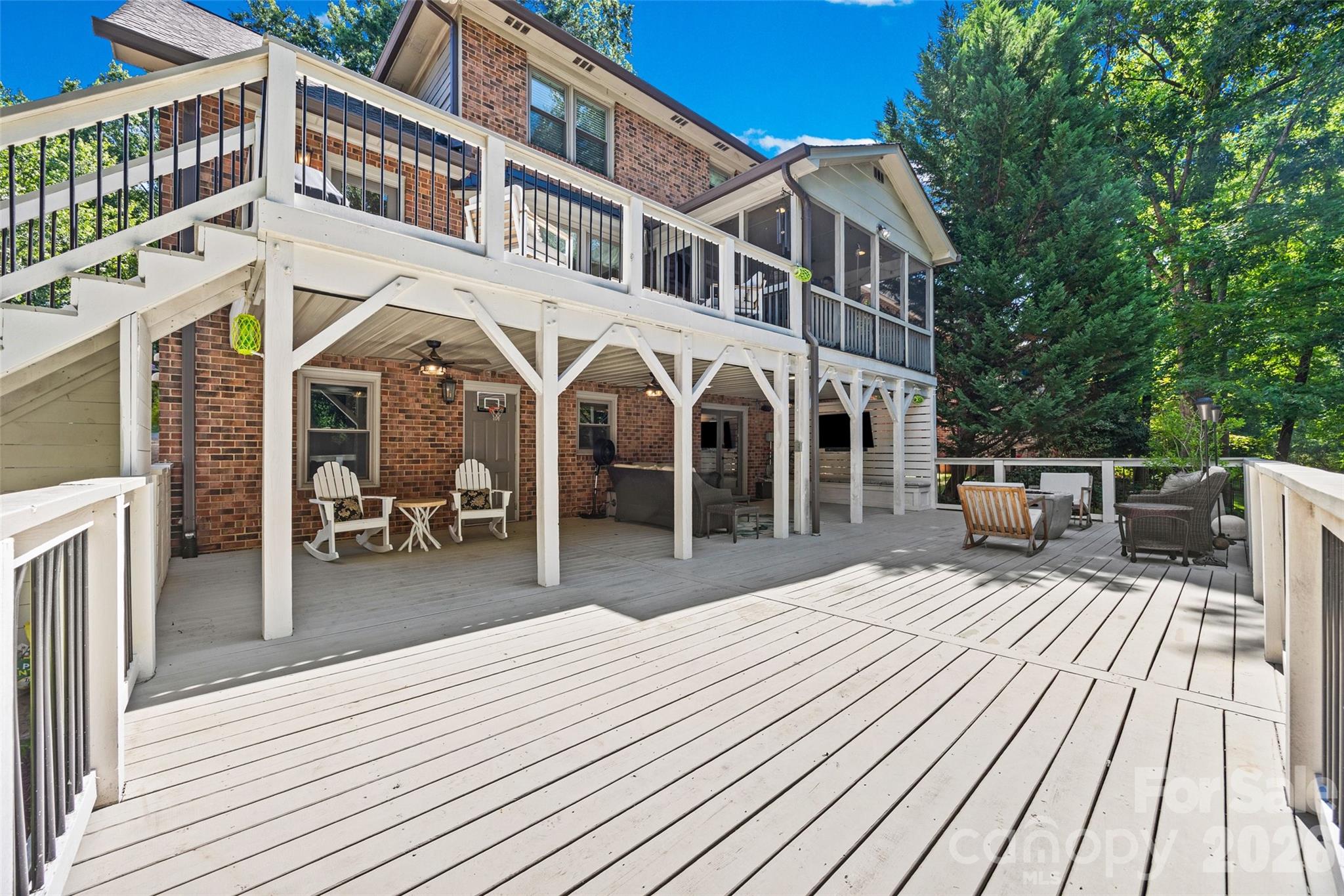 7940 Sunnyvale Lane