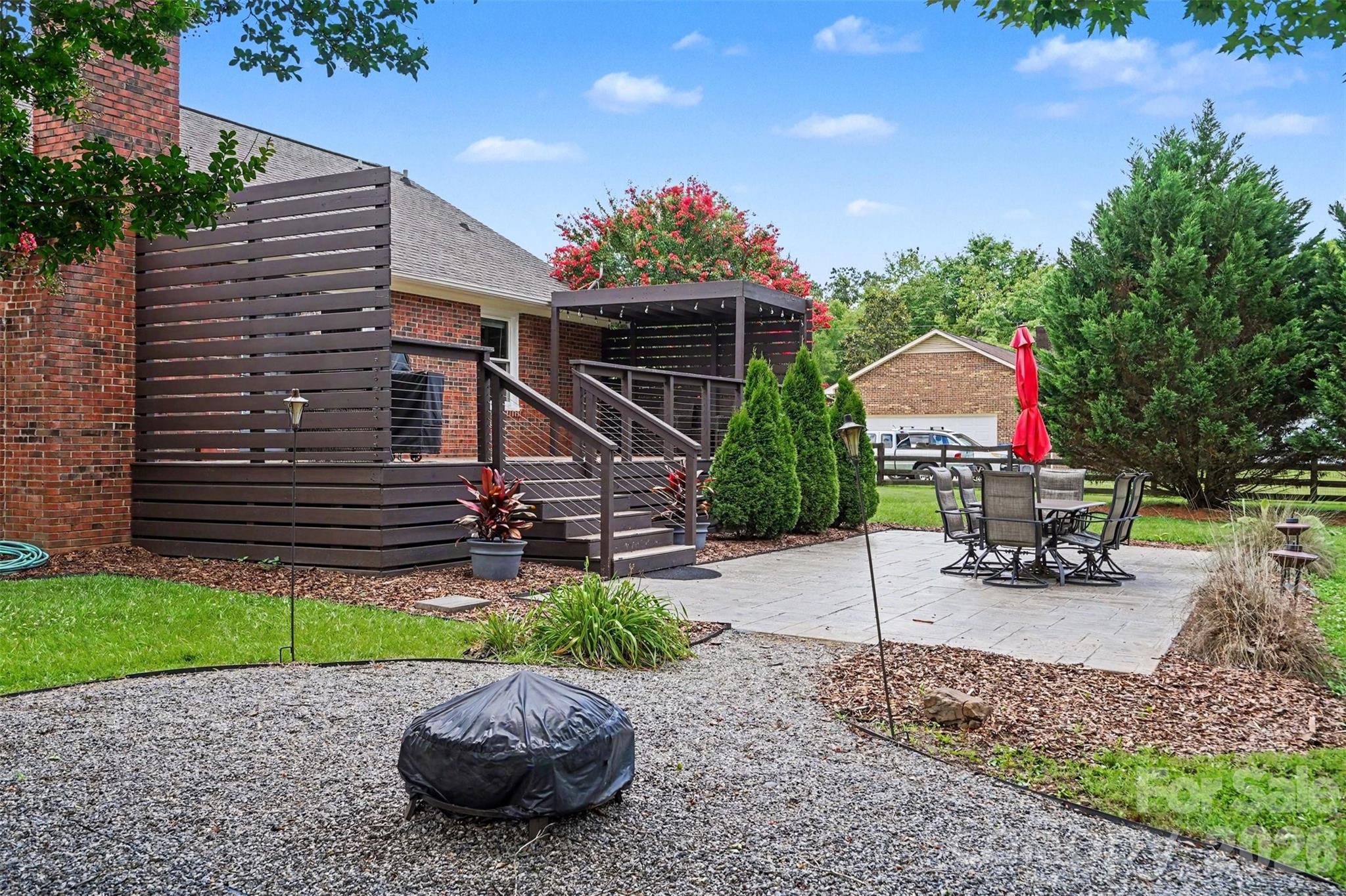 2506 Nancy Lane