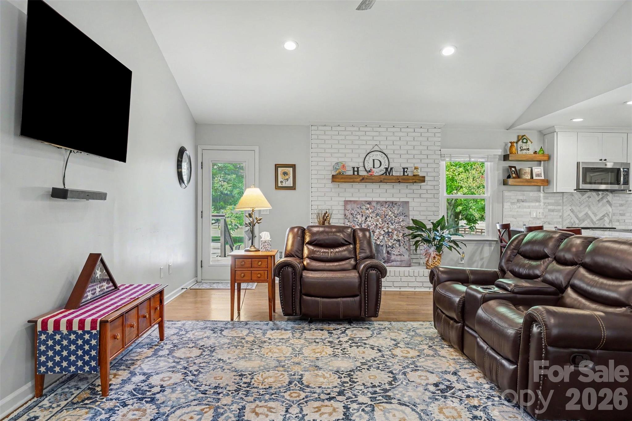 2506 Nancy Lane