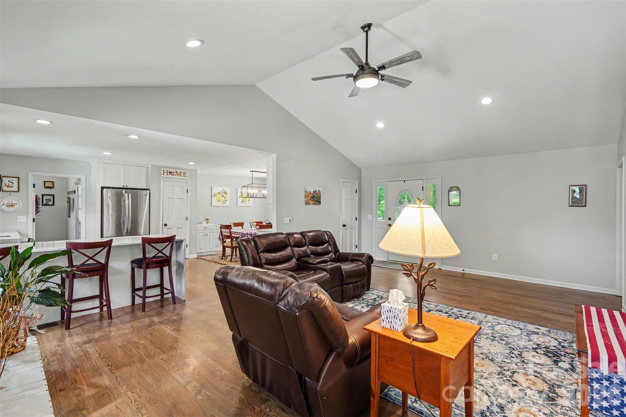 2506 Nancy Lane