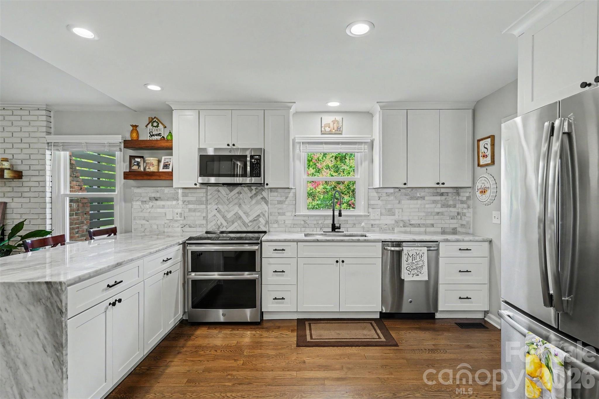 2506 Nancy Lane