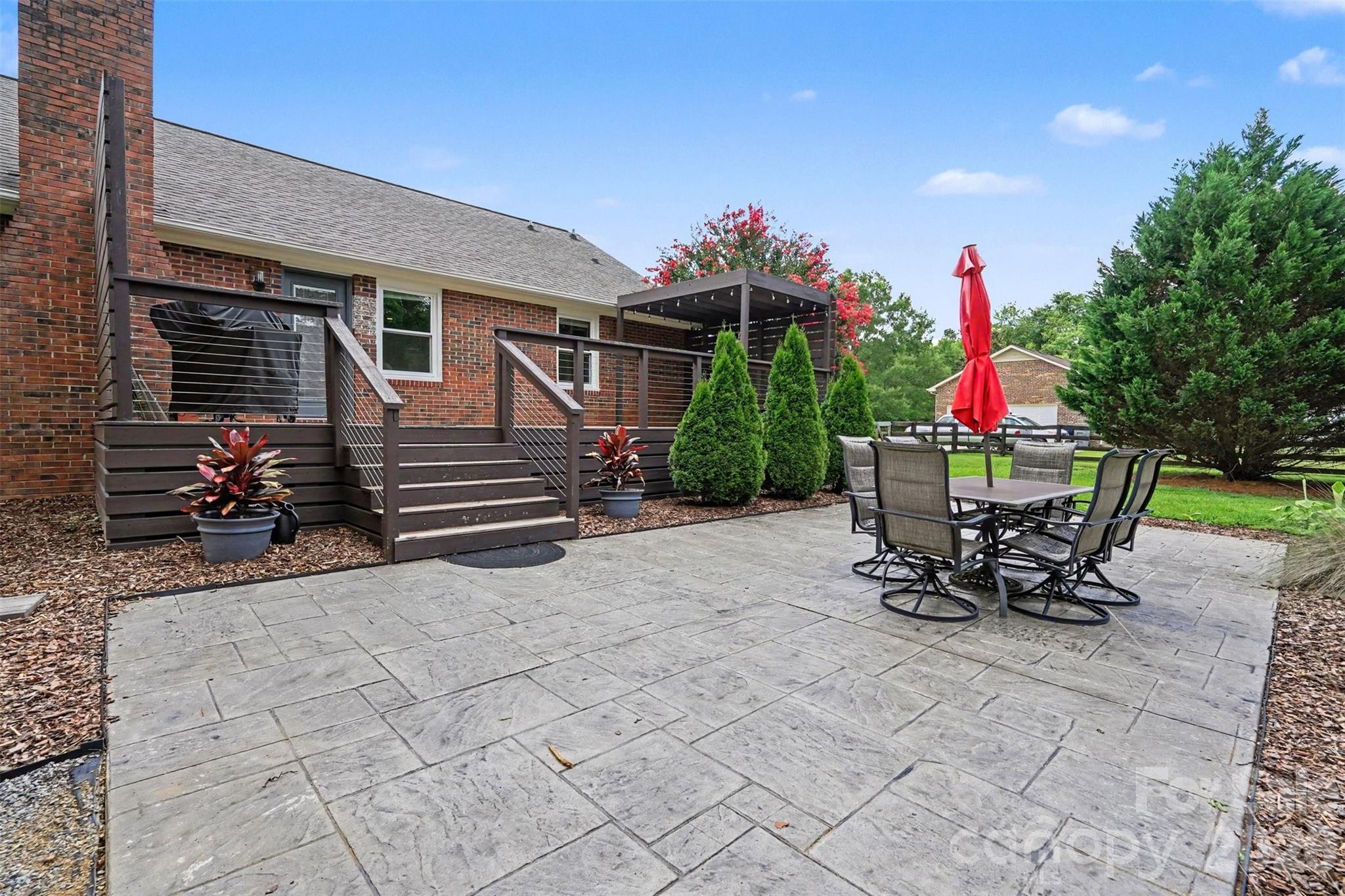 2506 Nancy Lane