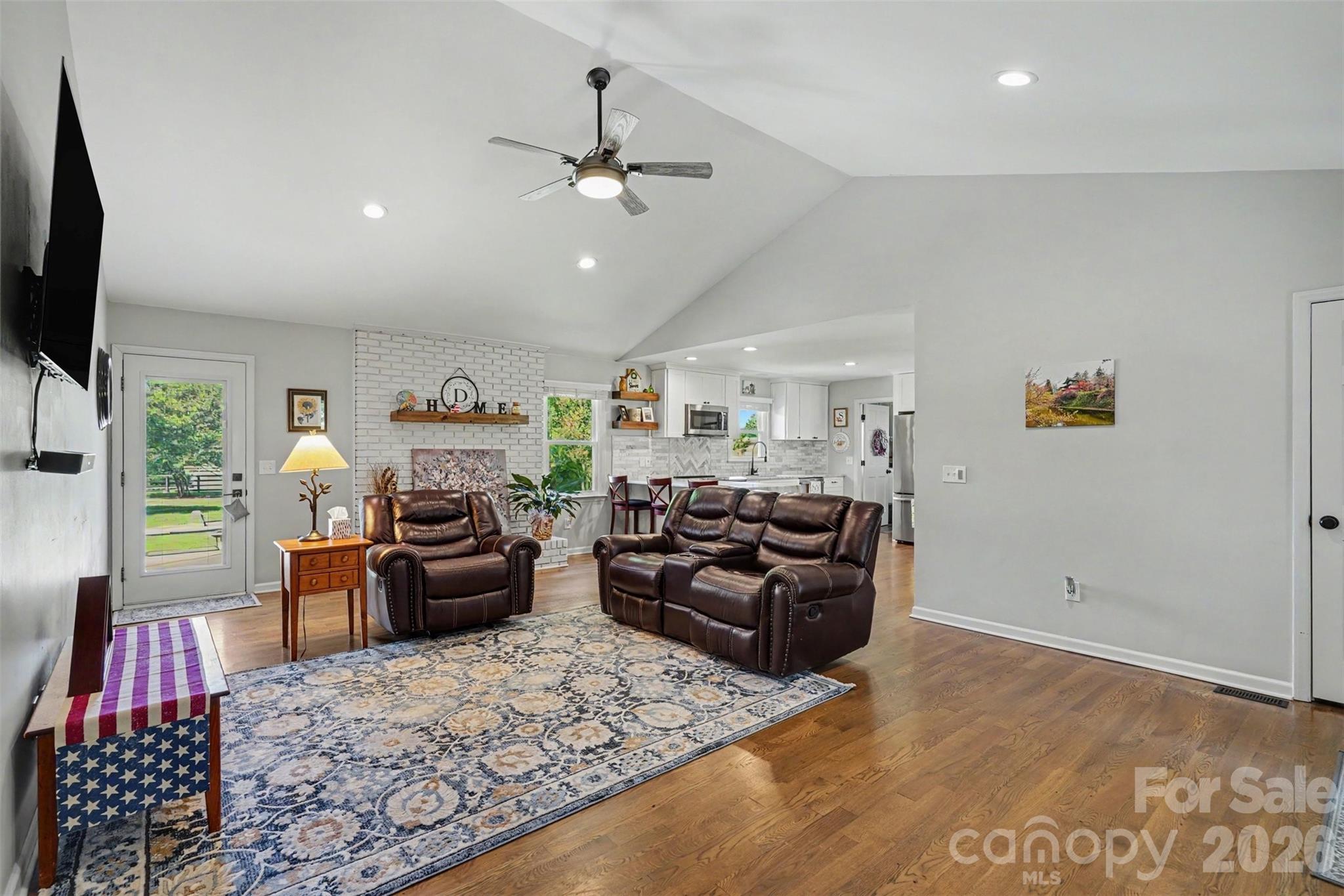 2506 Nancy Lane