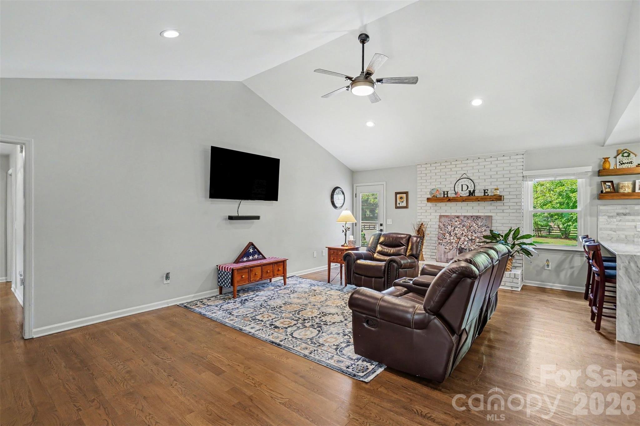 2506 Nancy Lane