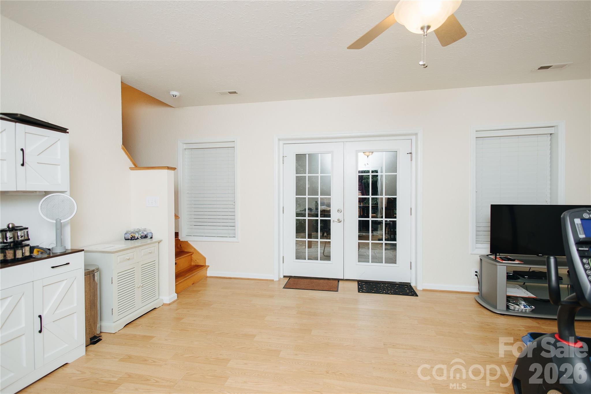 487 Cross Creek Drive