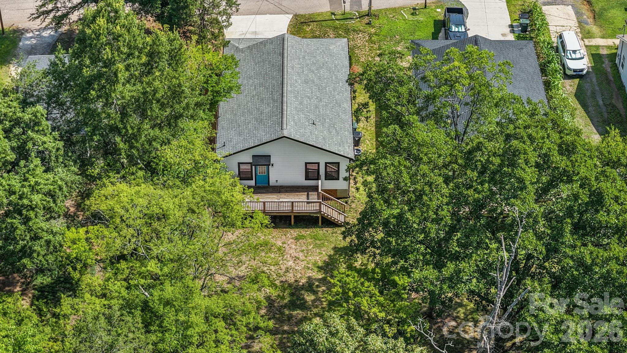 253 Hall Avenue NW