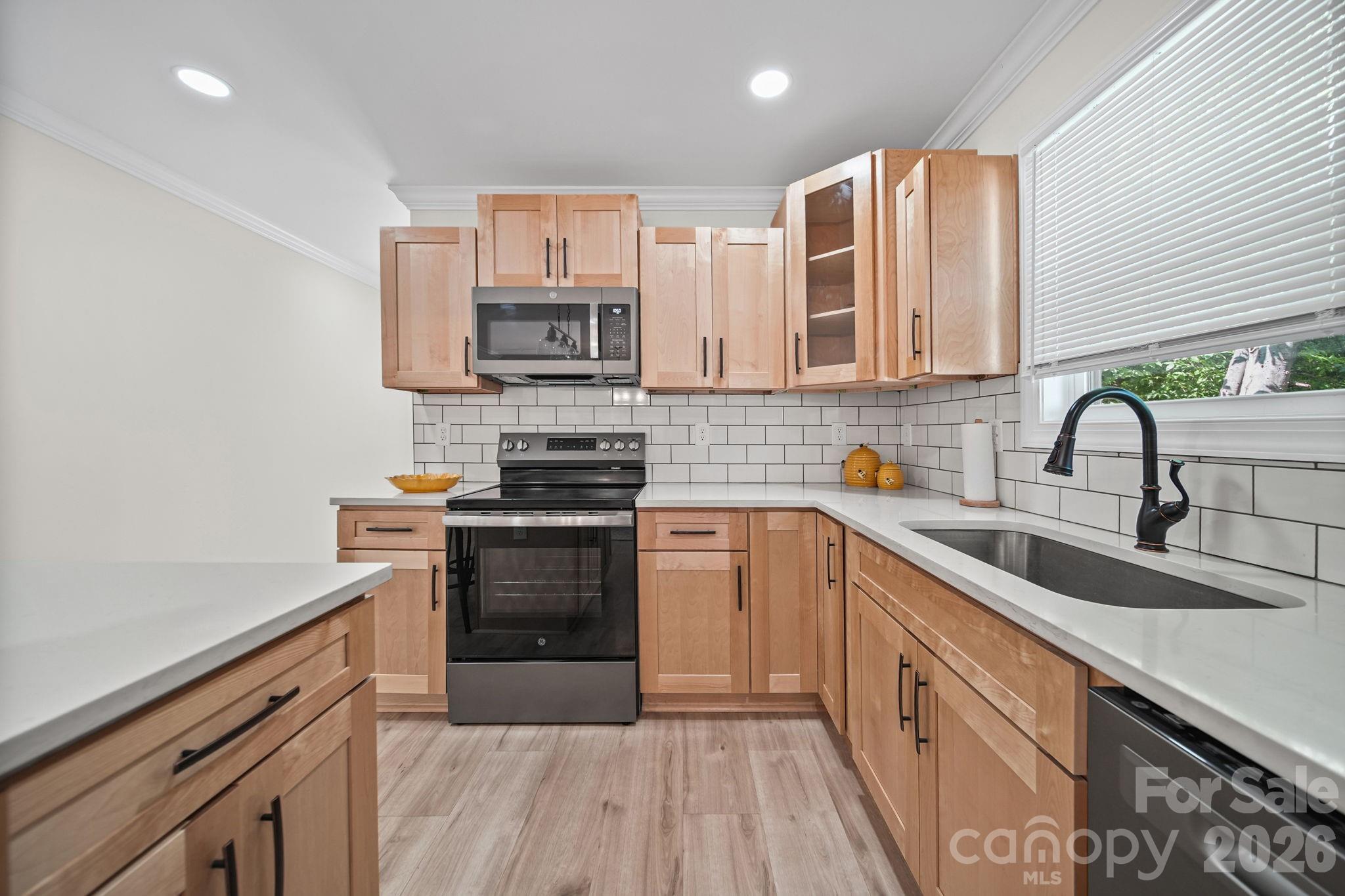 253 Hall Avenue NW