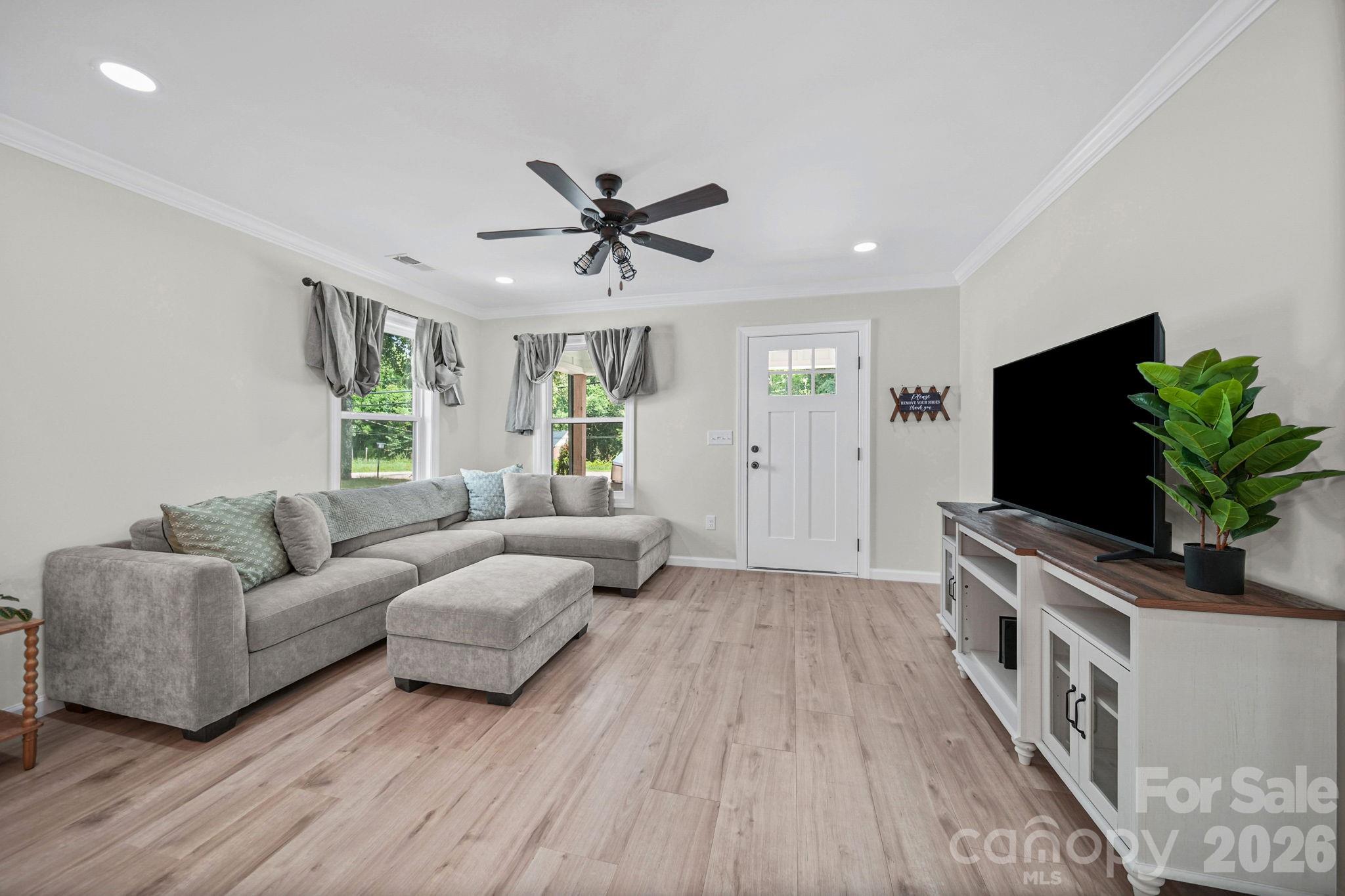 253 Hall Avenue NW