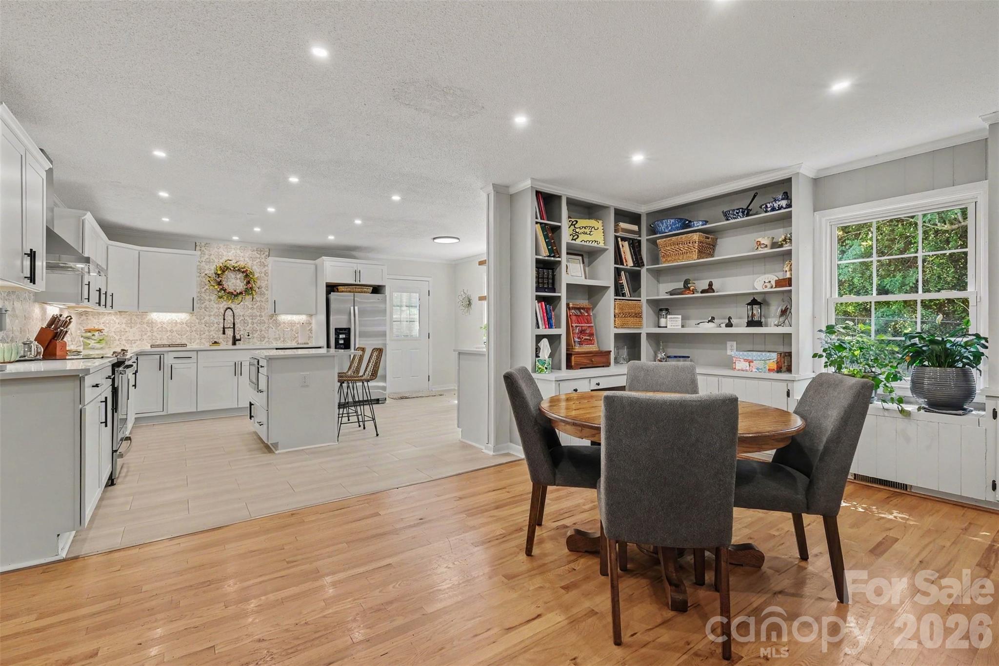 1203 Flintshire Drive