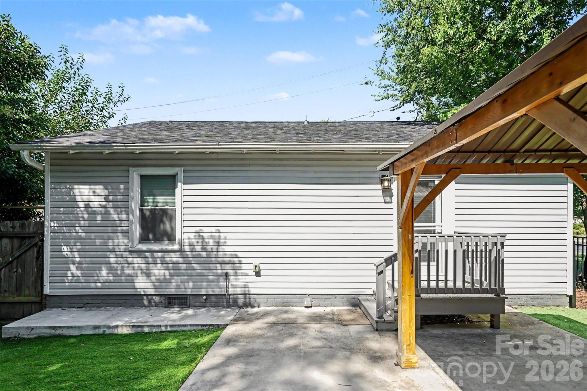 209 Pond Street