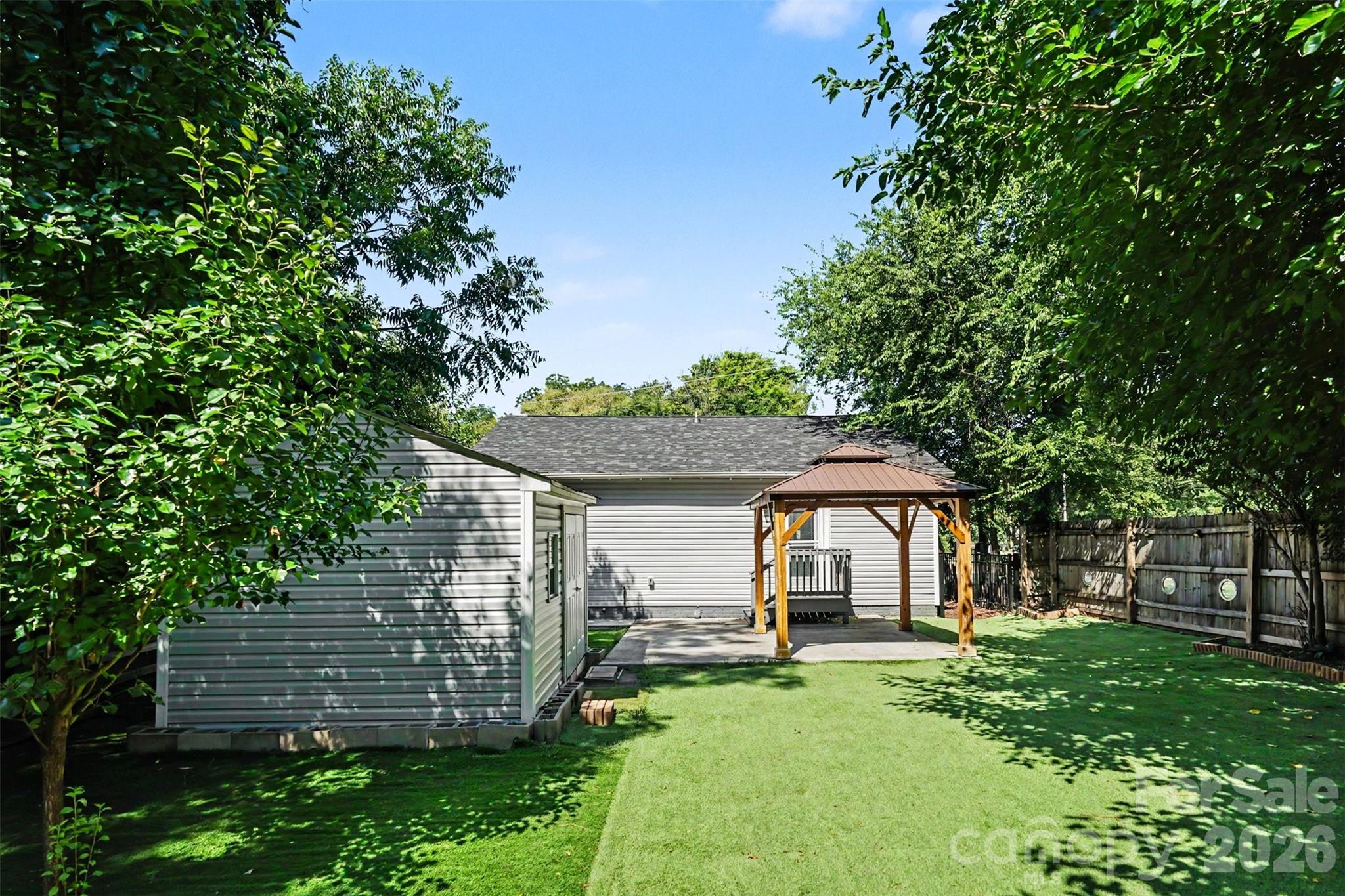 209 Pond Street