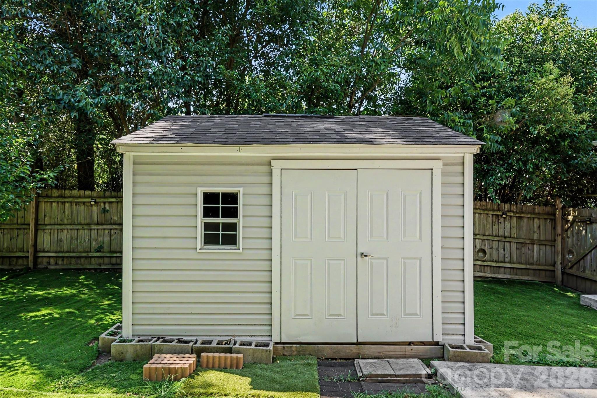 209 Pond Street