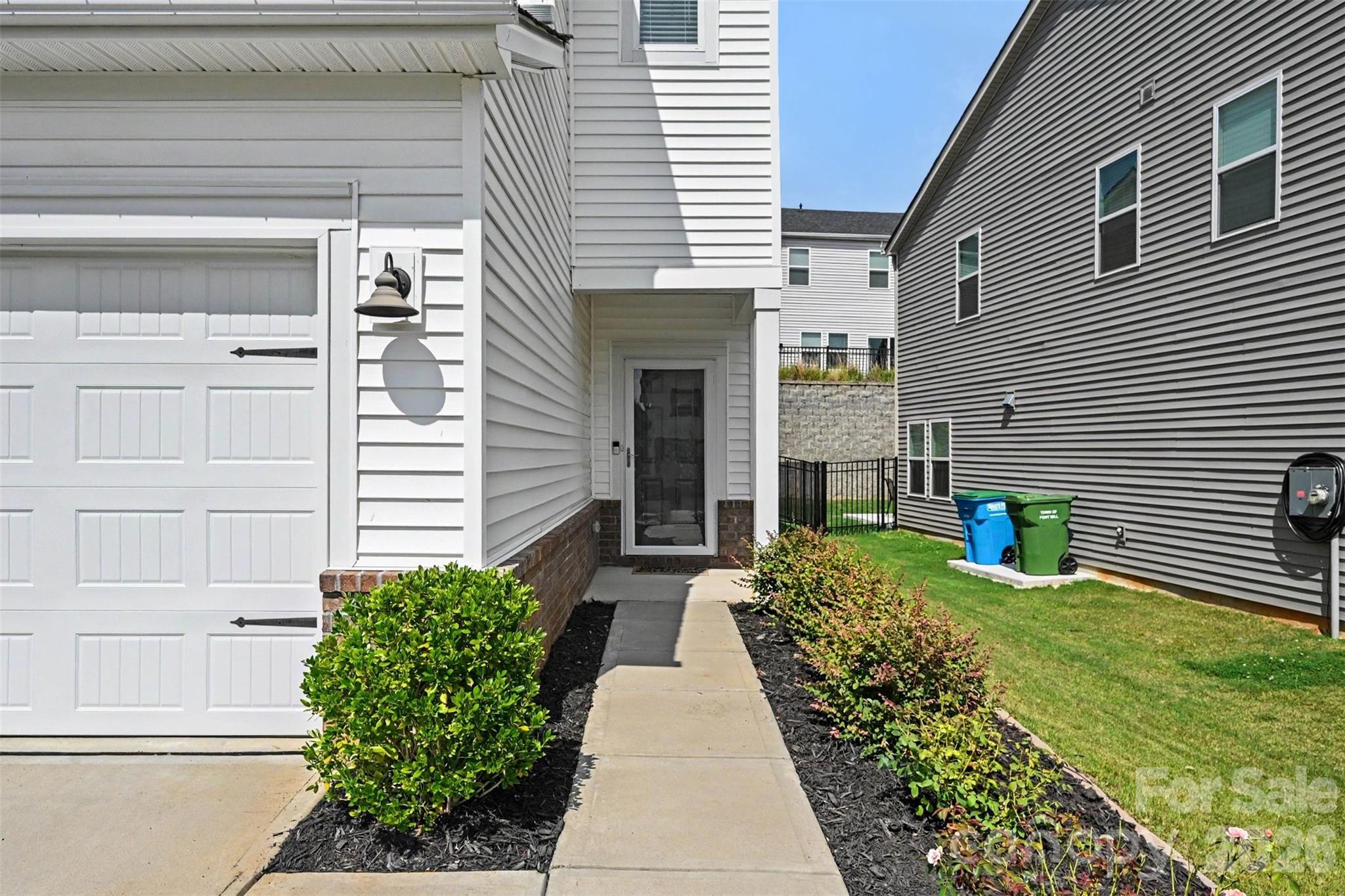 374 Hyssop Court