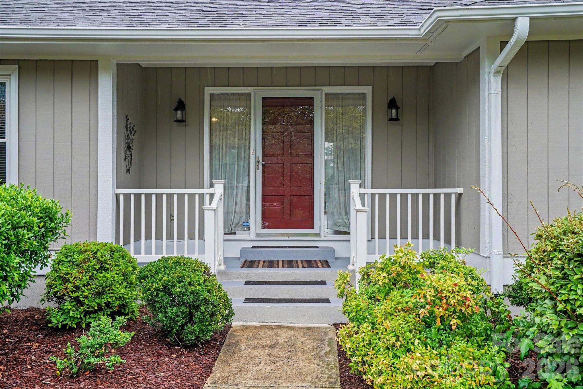 8225 Strawberry Lane