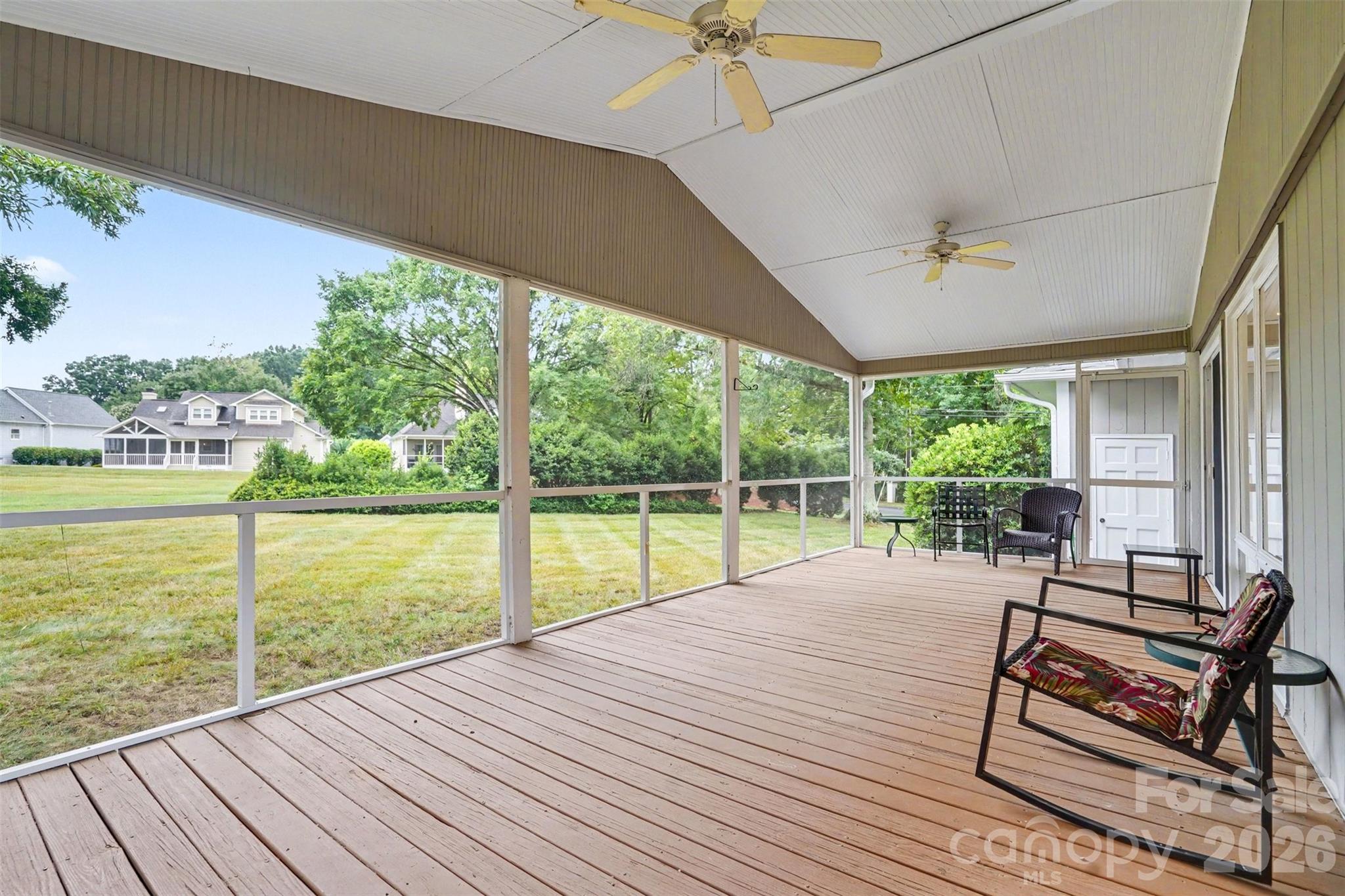 8225 Strawberry Lane