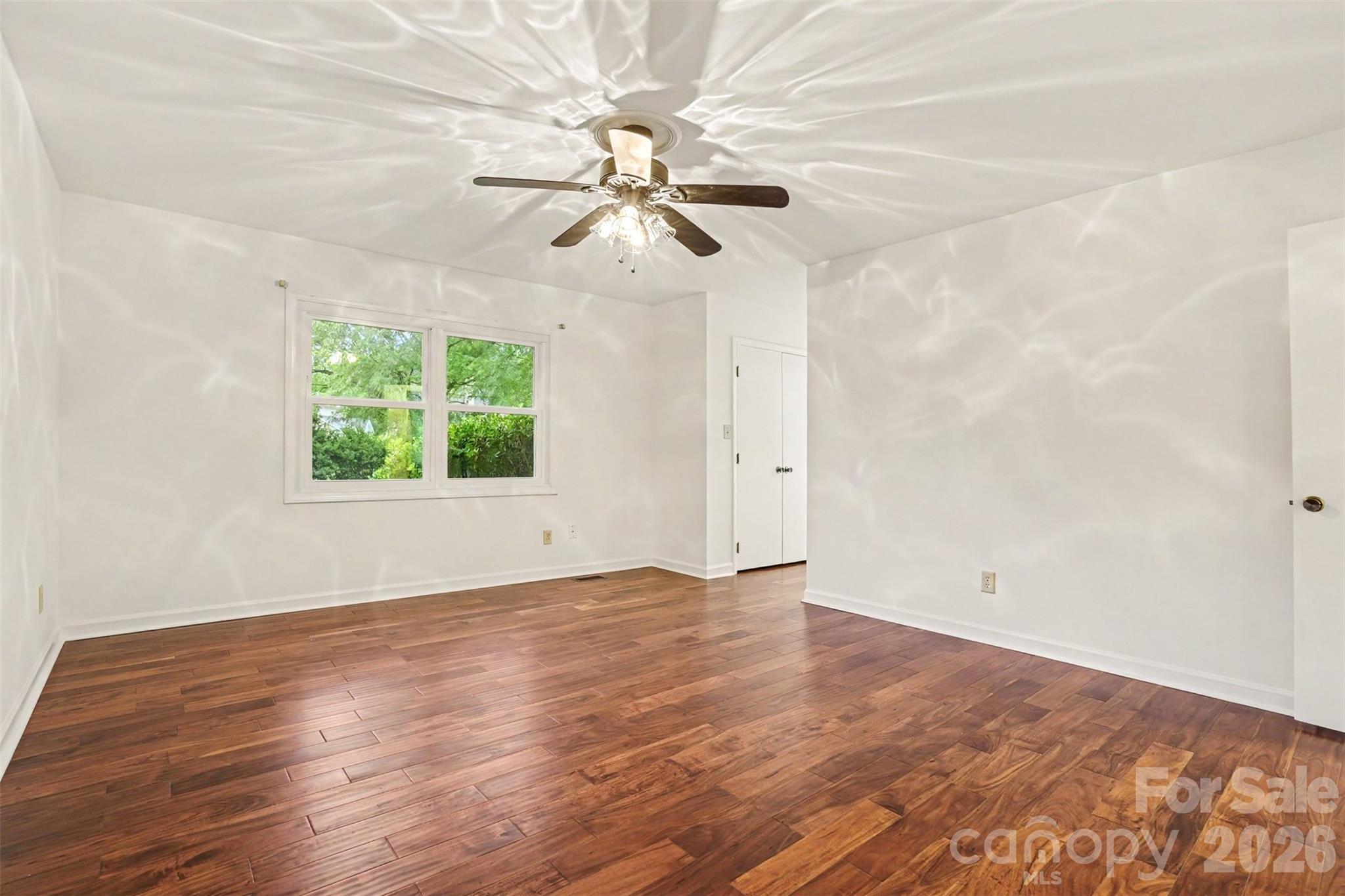 8225 Strawberry Lane