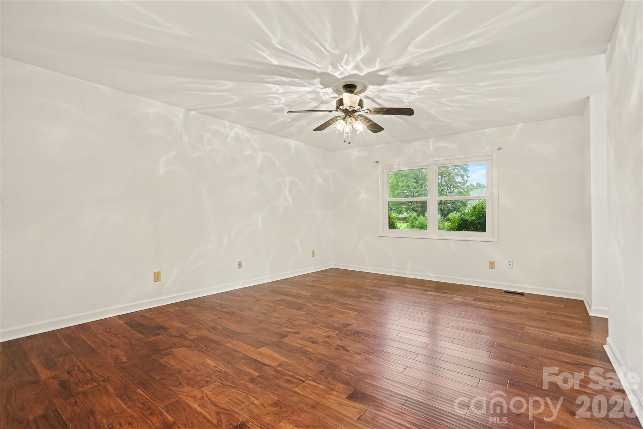 8225 Strawberry Lane