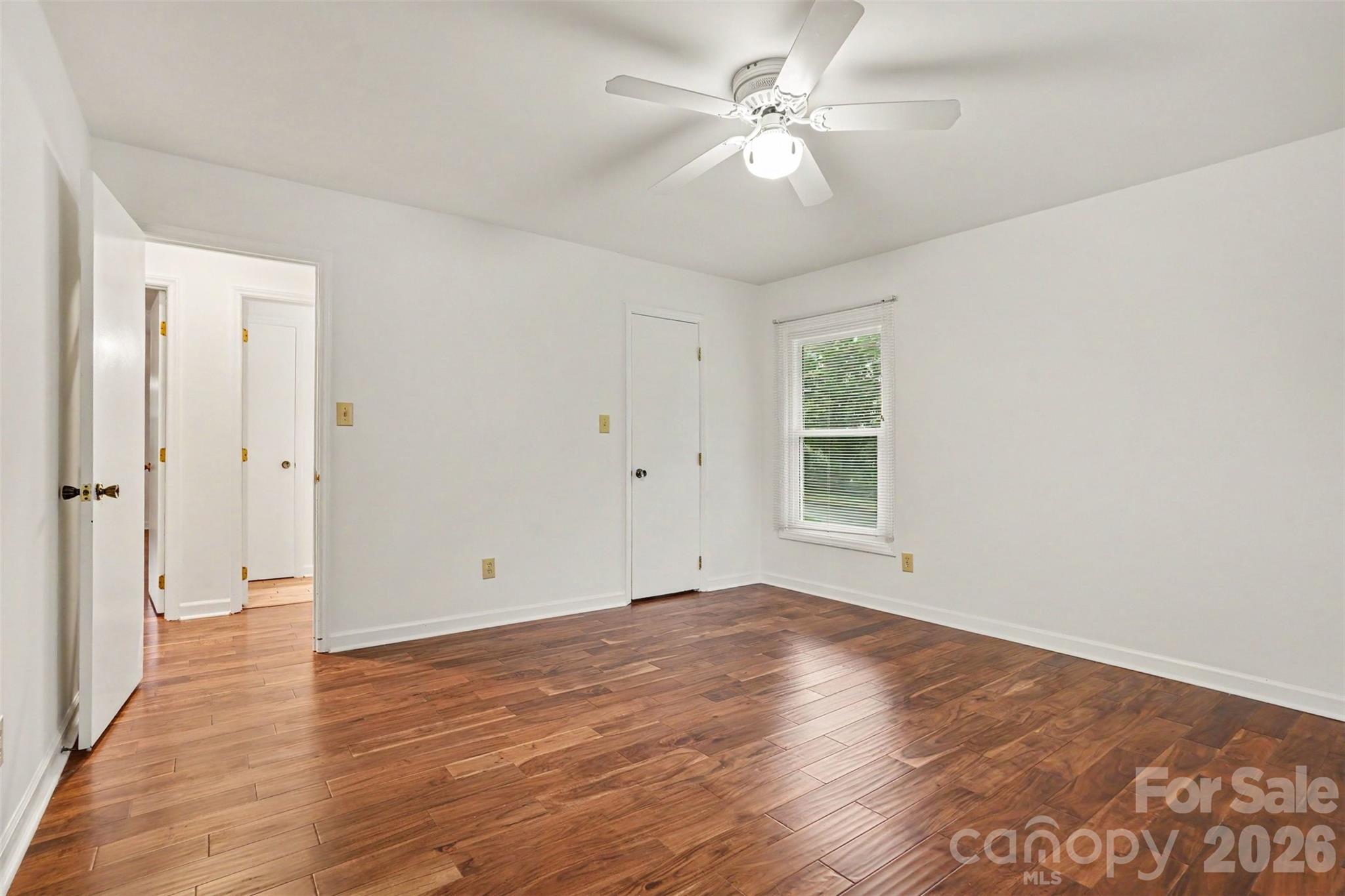 8225 Strawberry Lane