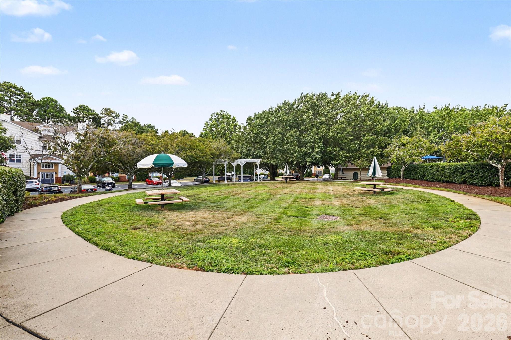11855 Ridgeway Park Drive