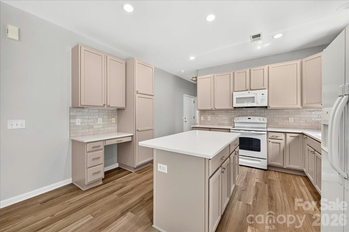 9236 Duckhorn Drive