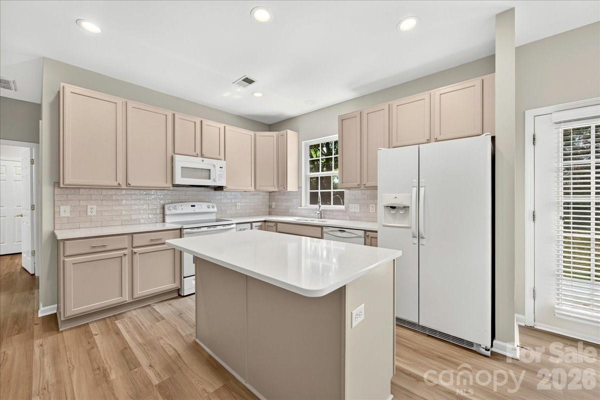 9236 Duckhorn Drive