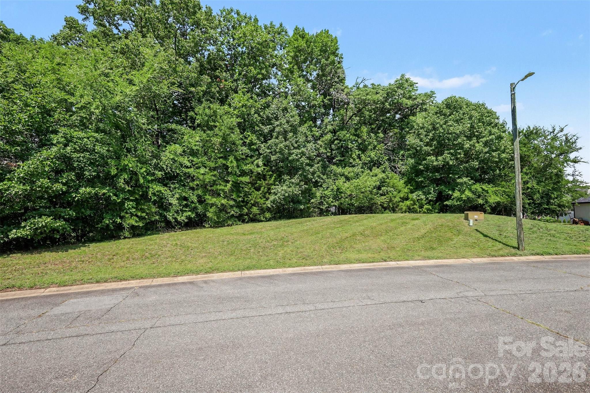 215 Spaniel Drive SE