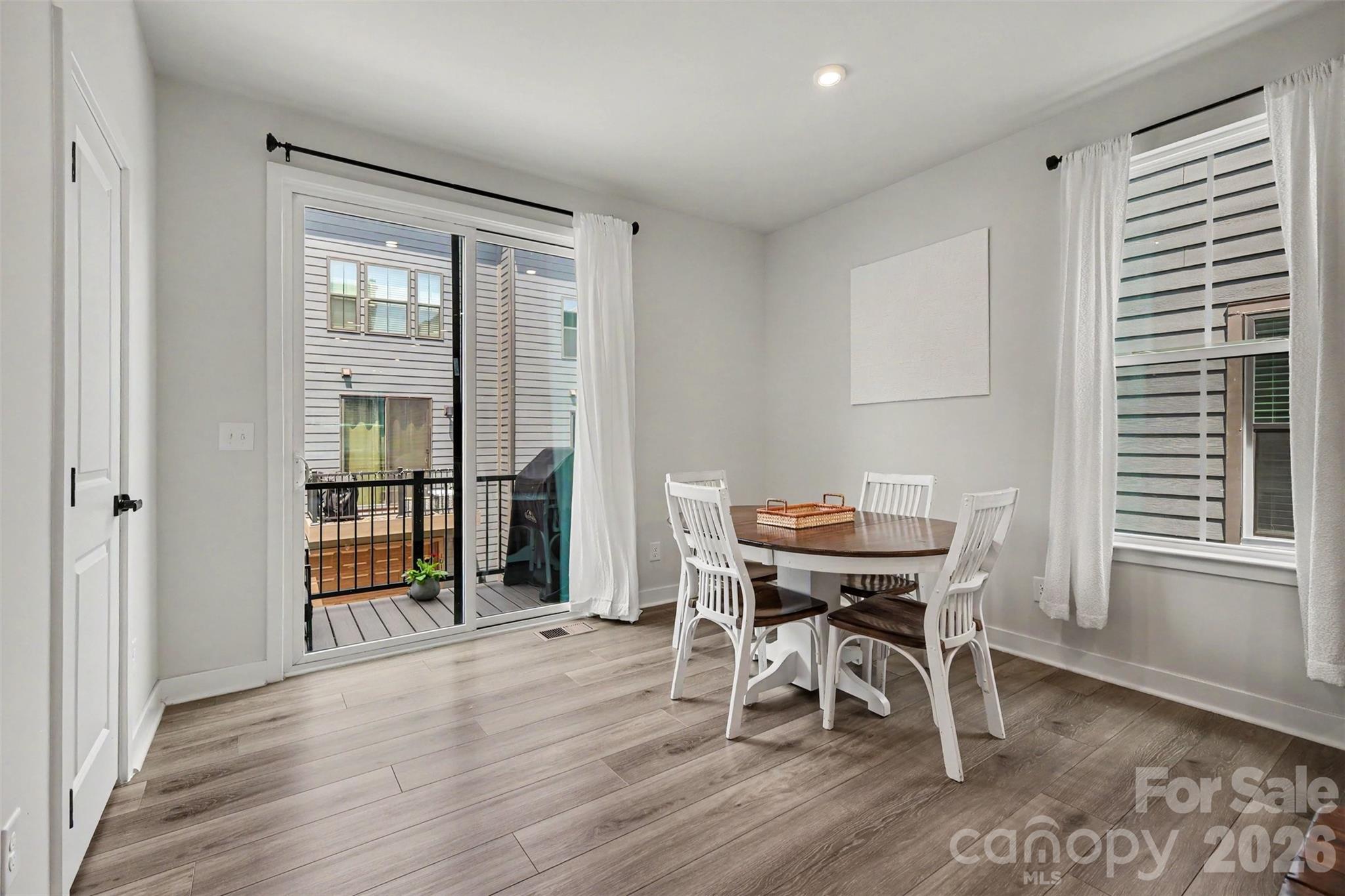 1018 Simcoe Lane