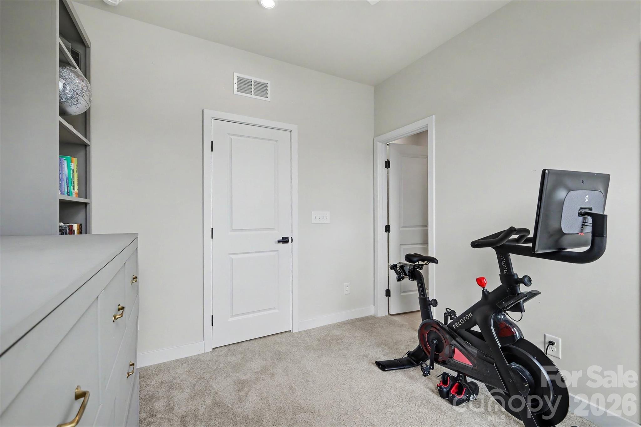 1018 Simcoe Lane