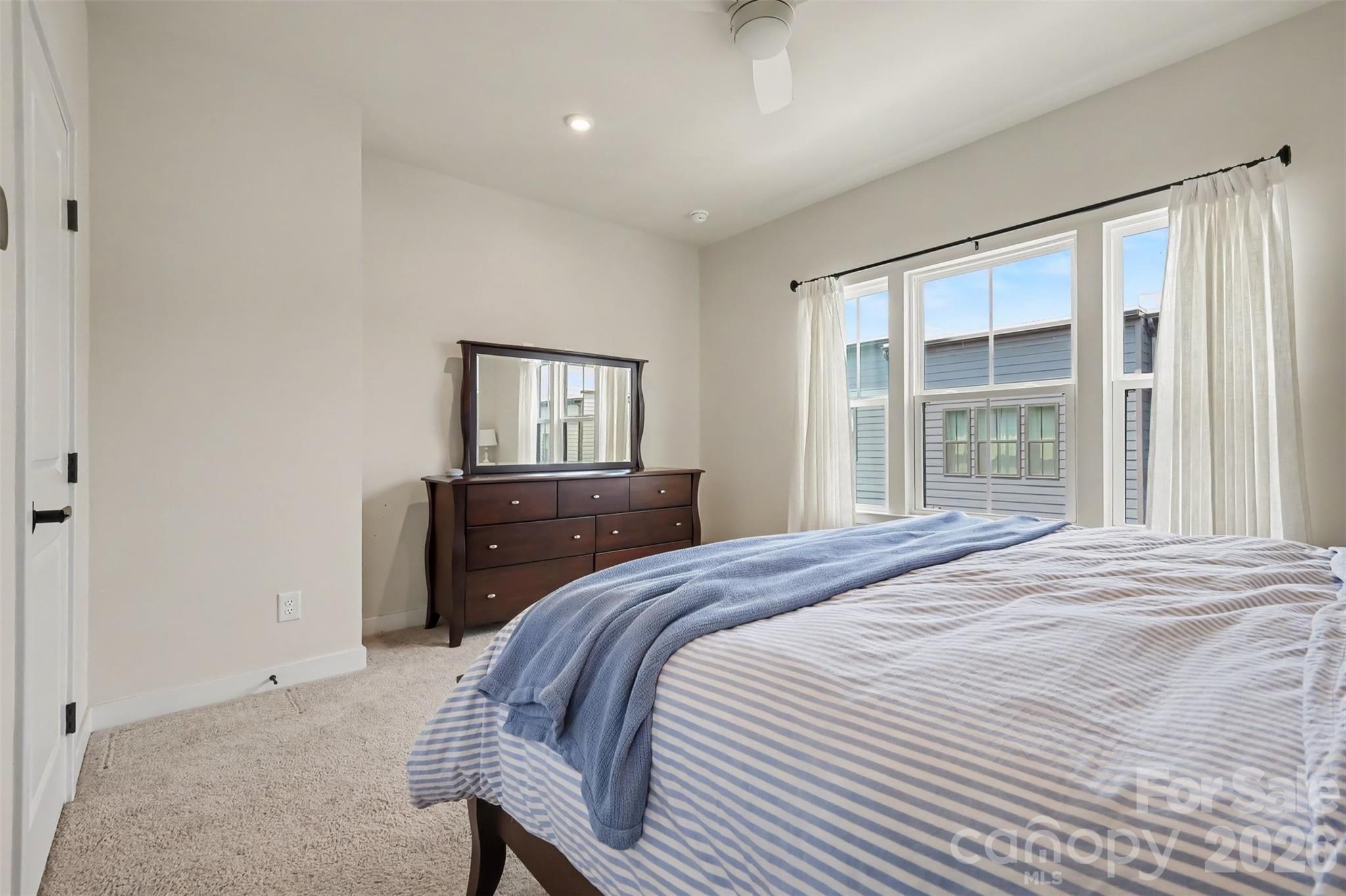 1018 Simcoe Lane
