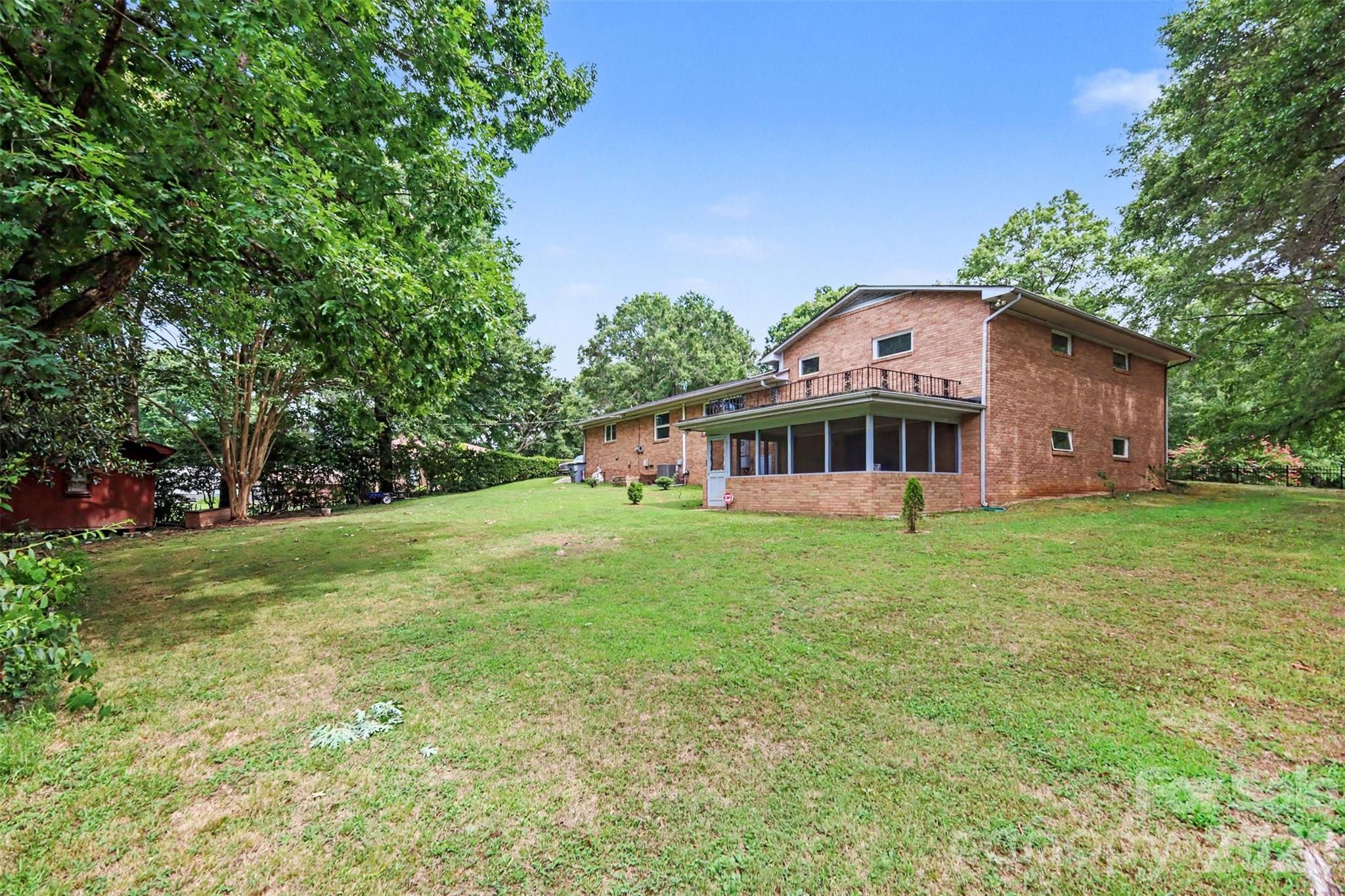 298 Enwood Drive