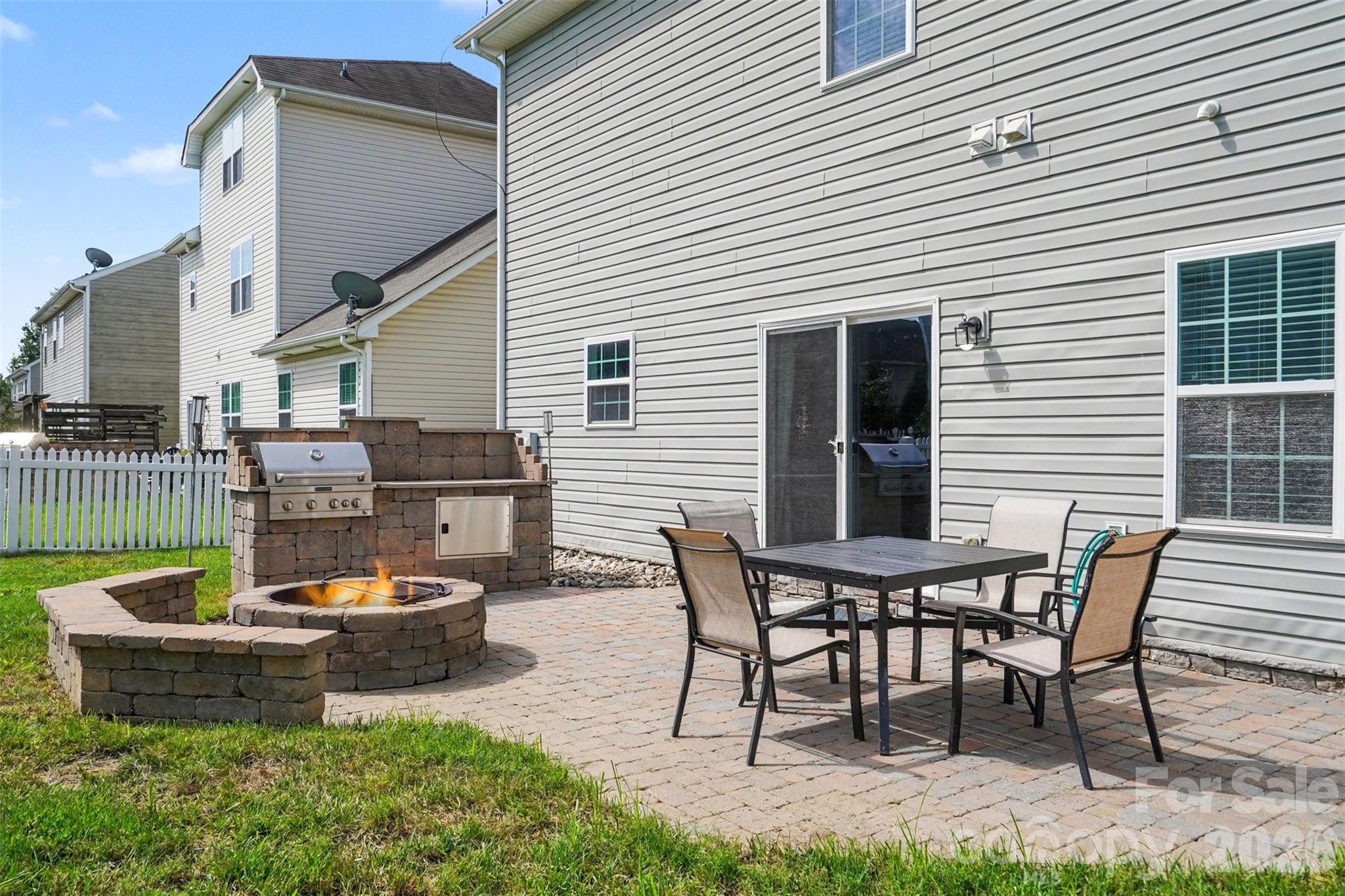 5810 Castlecove Road