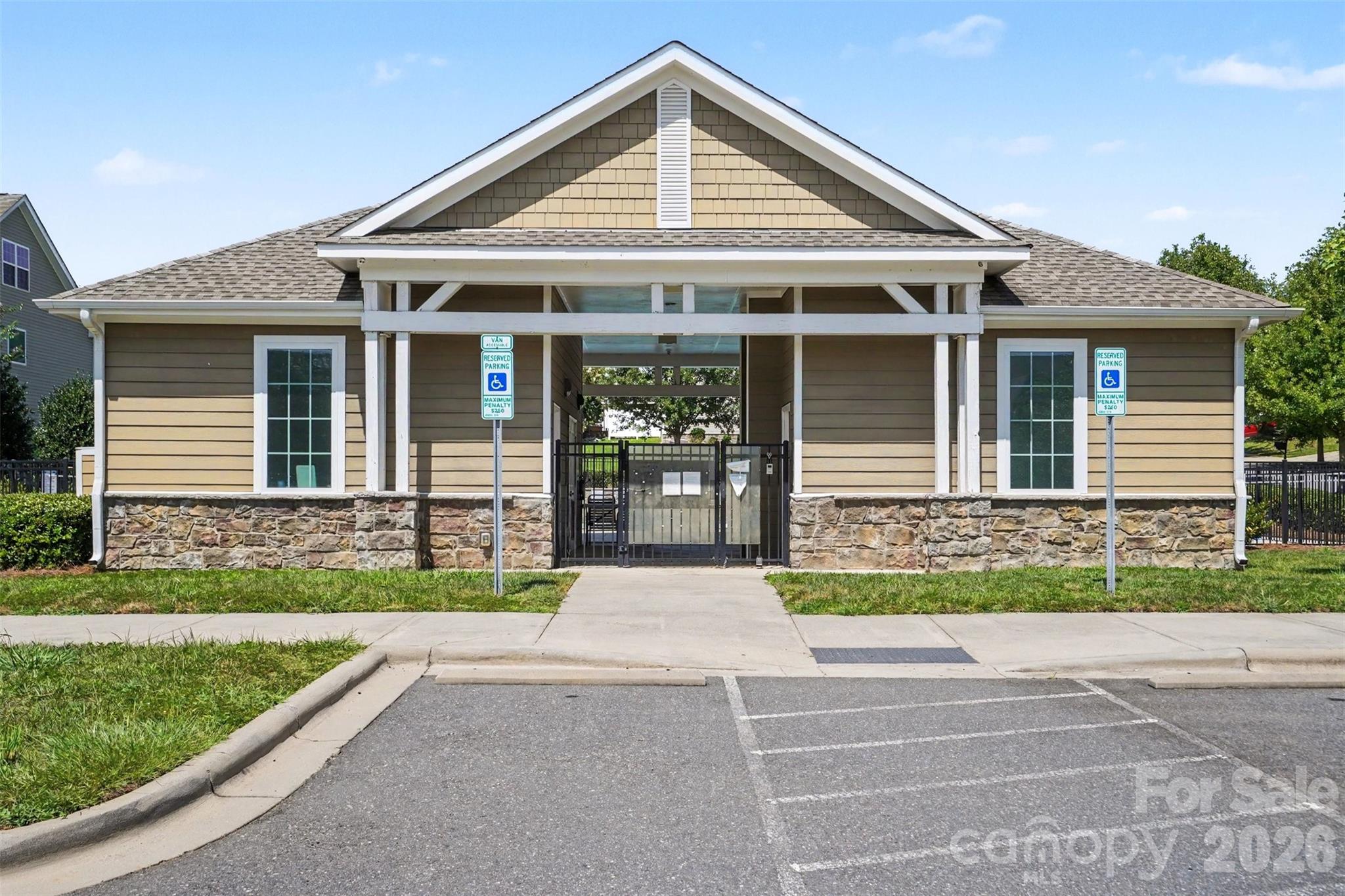 5810 Castlecove Road