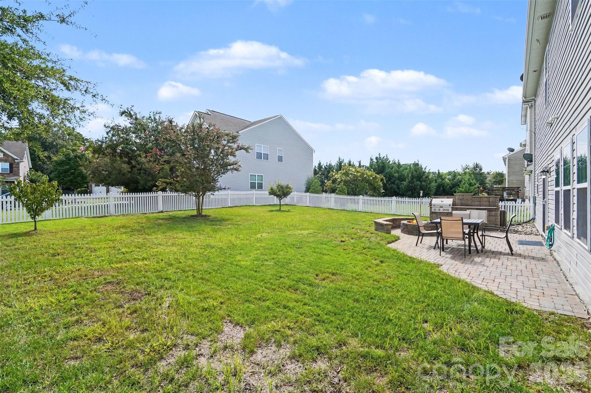 5810 Castlecove Road