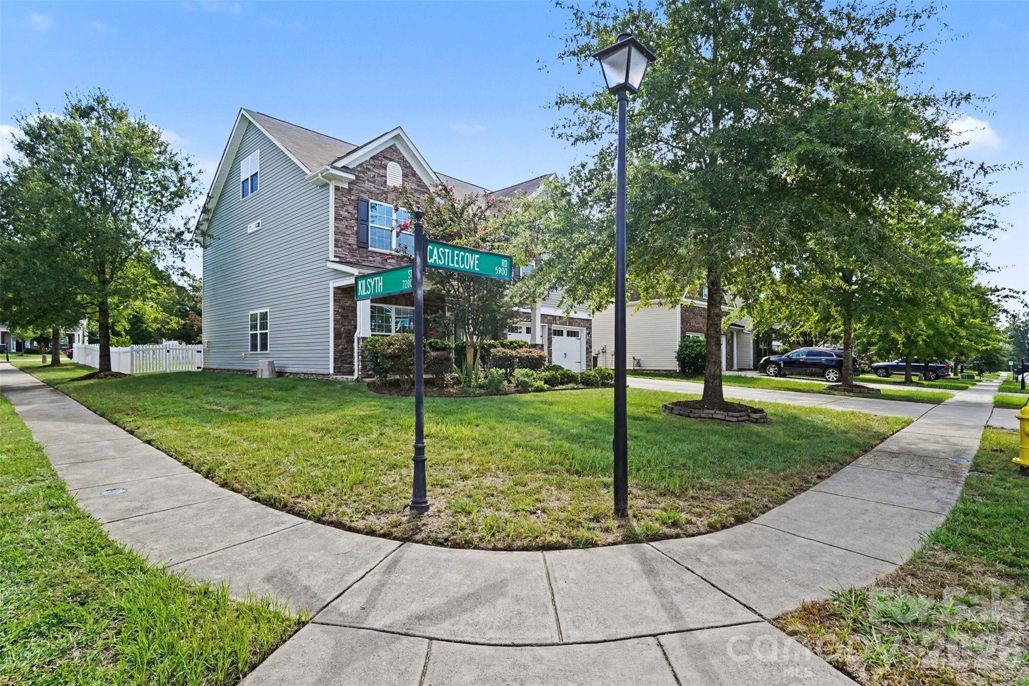 5810 Castlecove Road