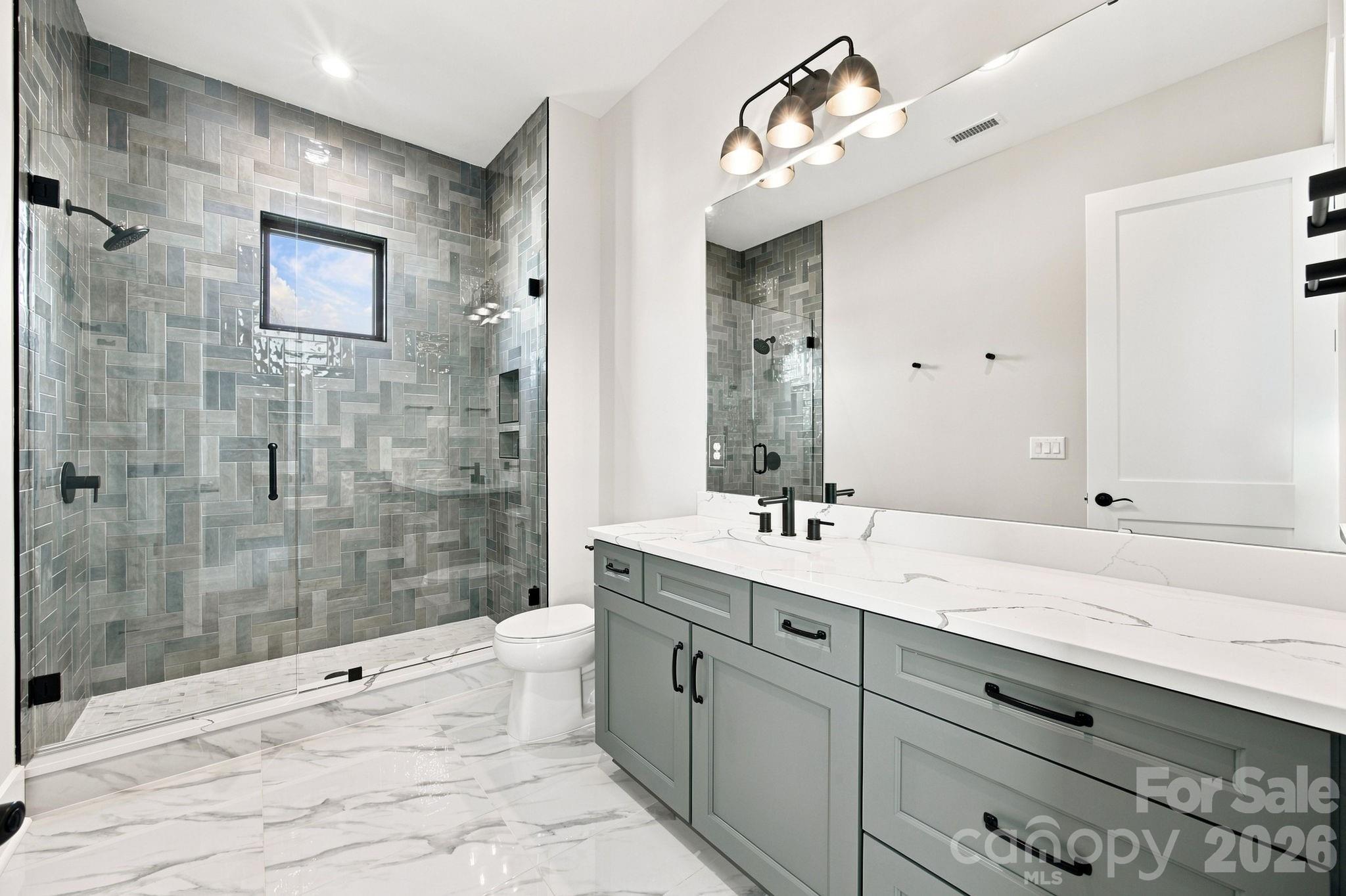 1121 Mesa Way Unit: 43