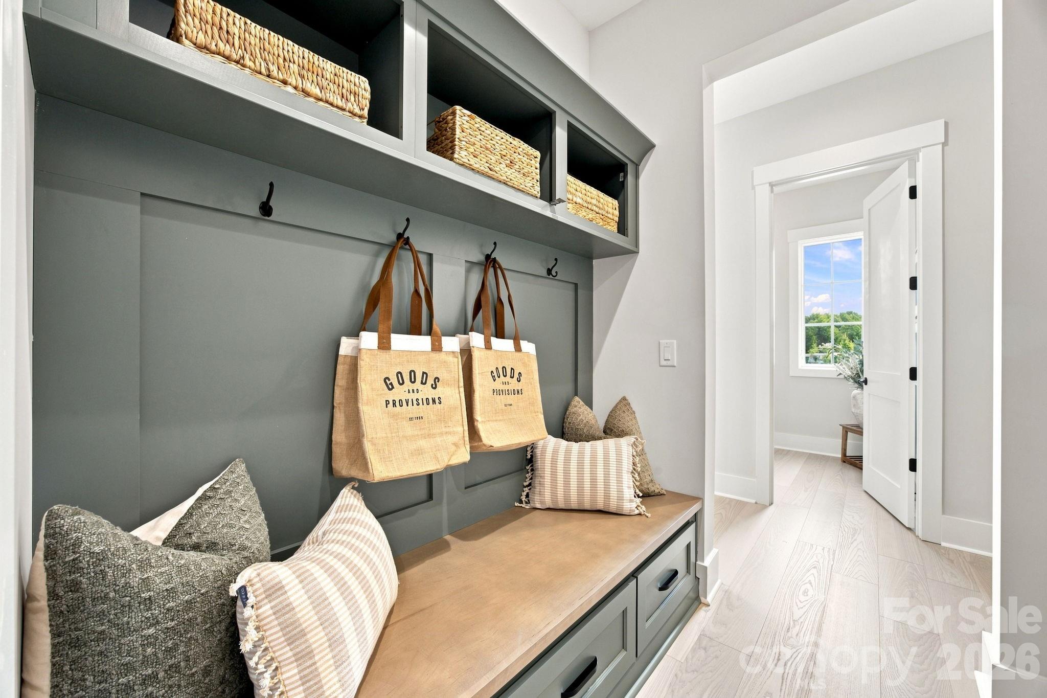 1121 Mesa Way Unit: 43