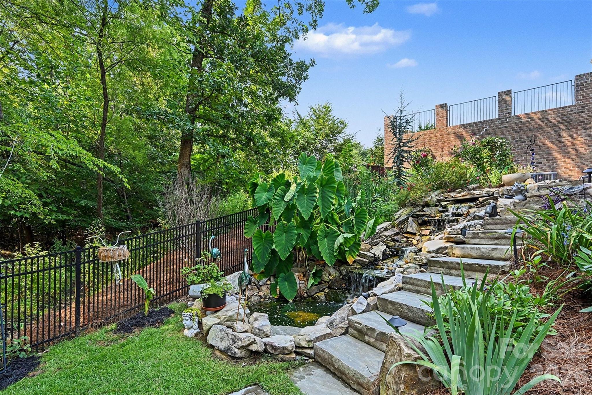 470 Swift Creek Cove