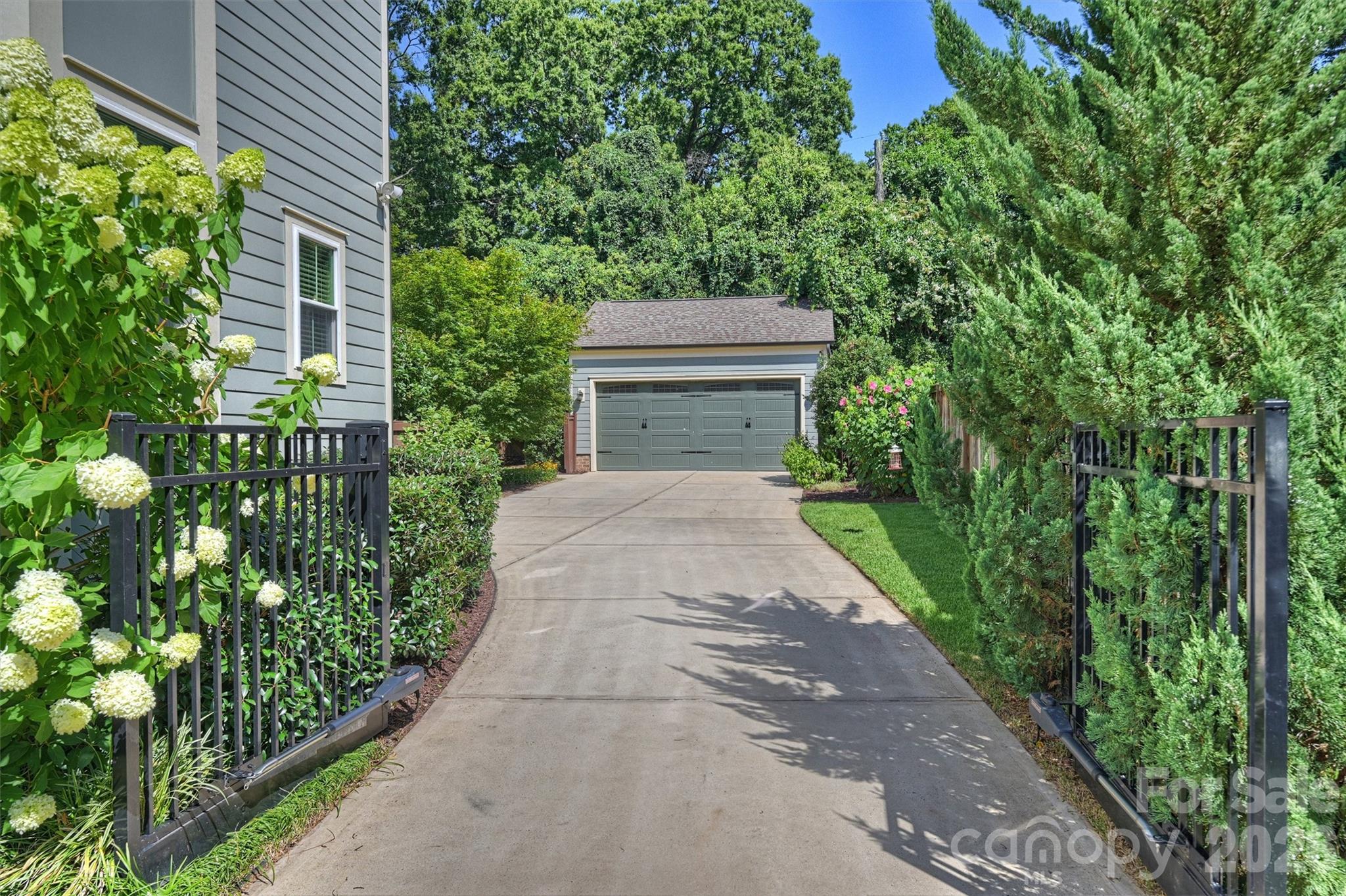 2829 Attaberry Drive