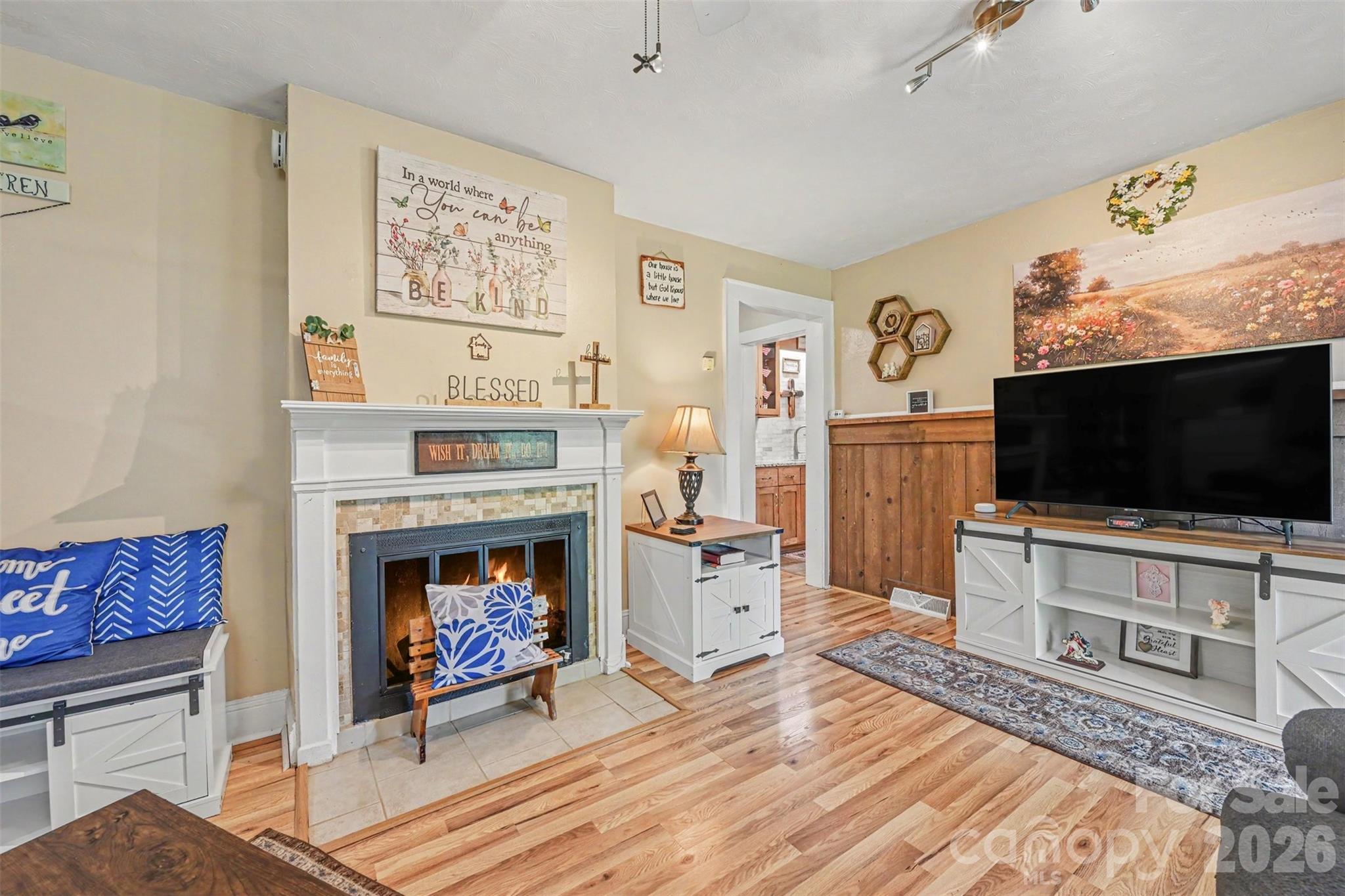 3748 Camp Stewart Road