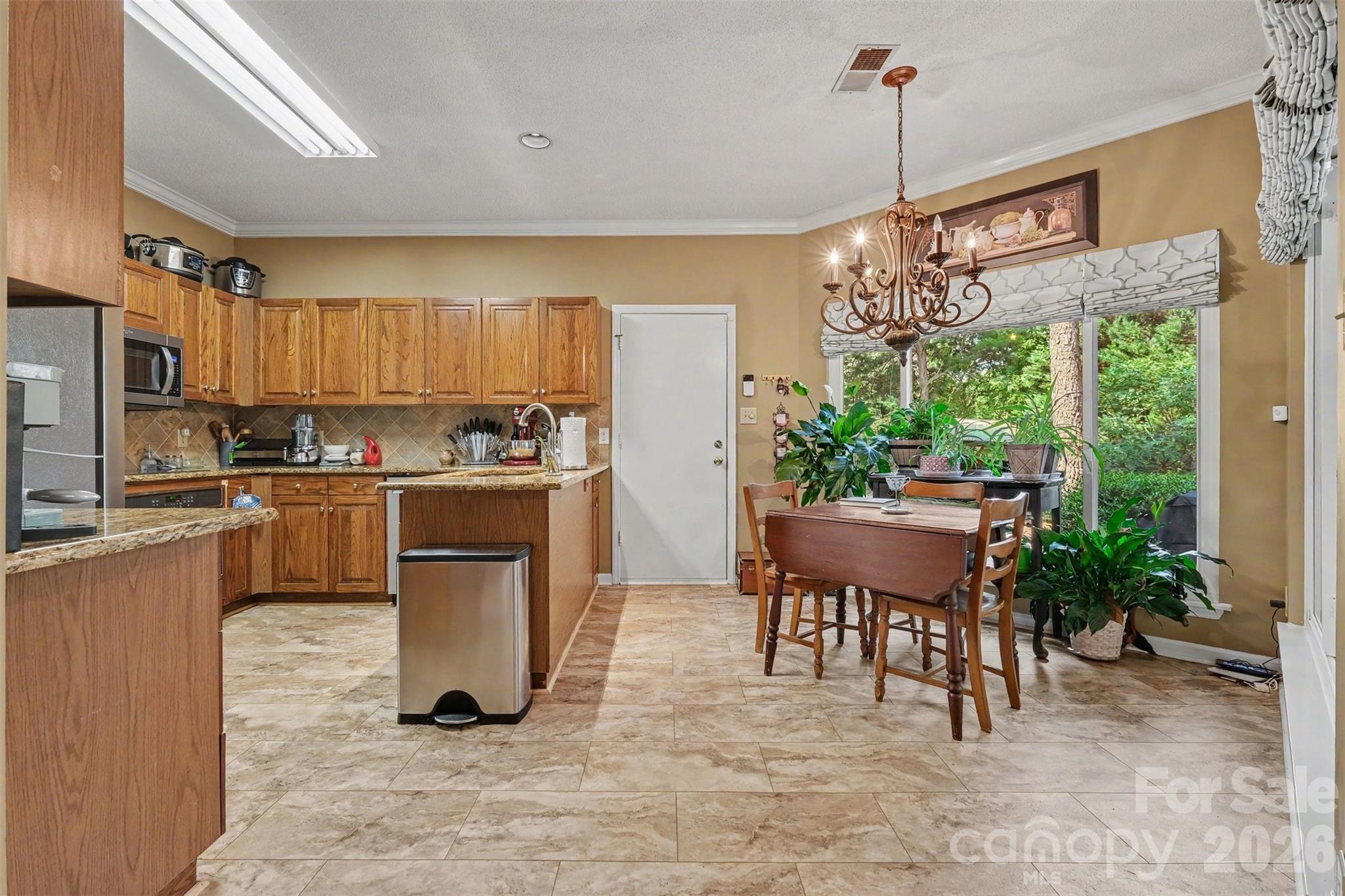 1223 Golden Hill Road
