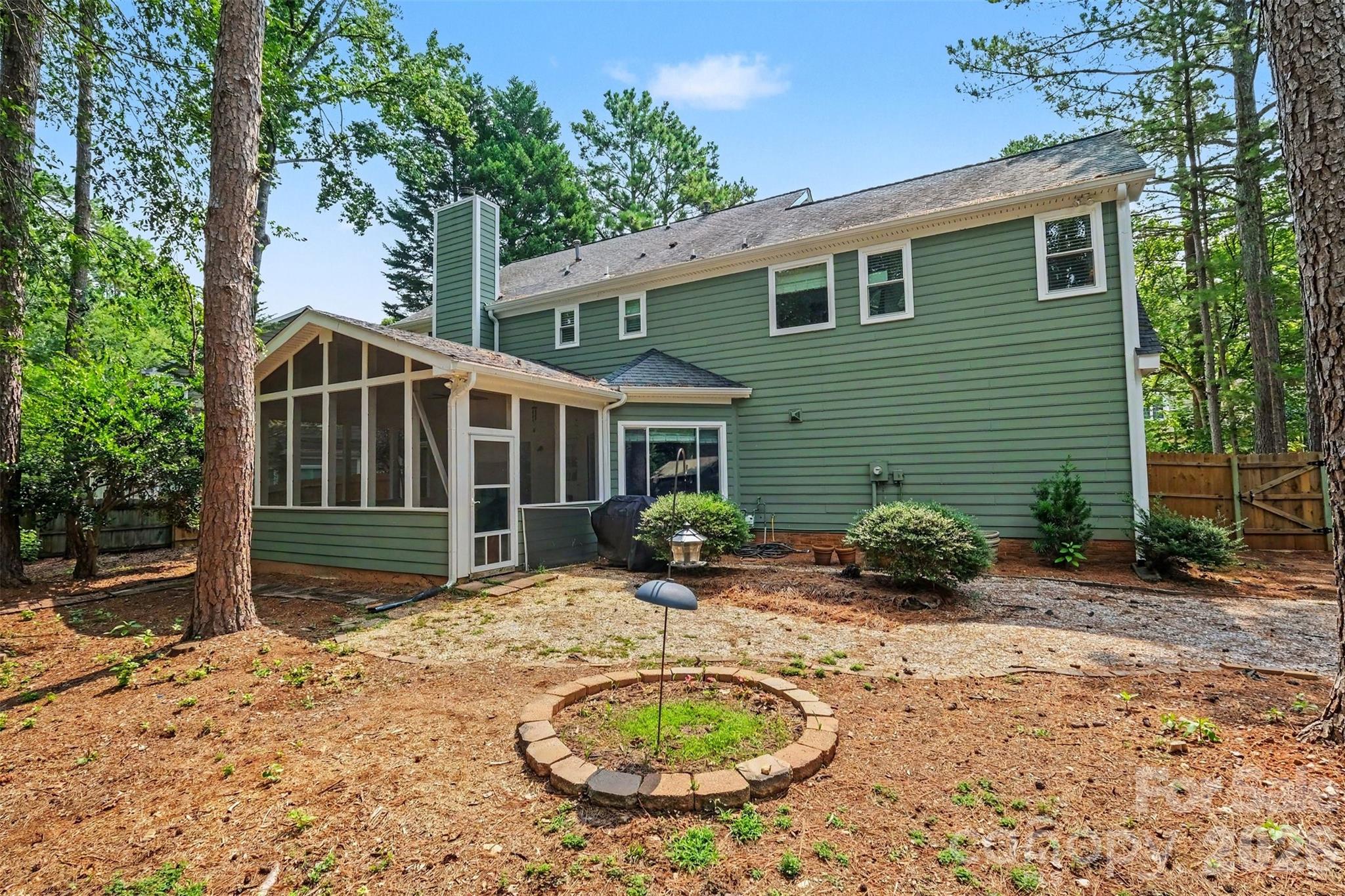 1223 Golden Hill Road