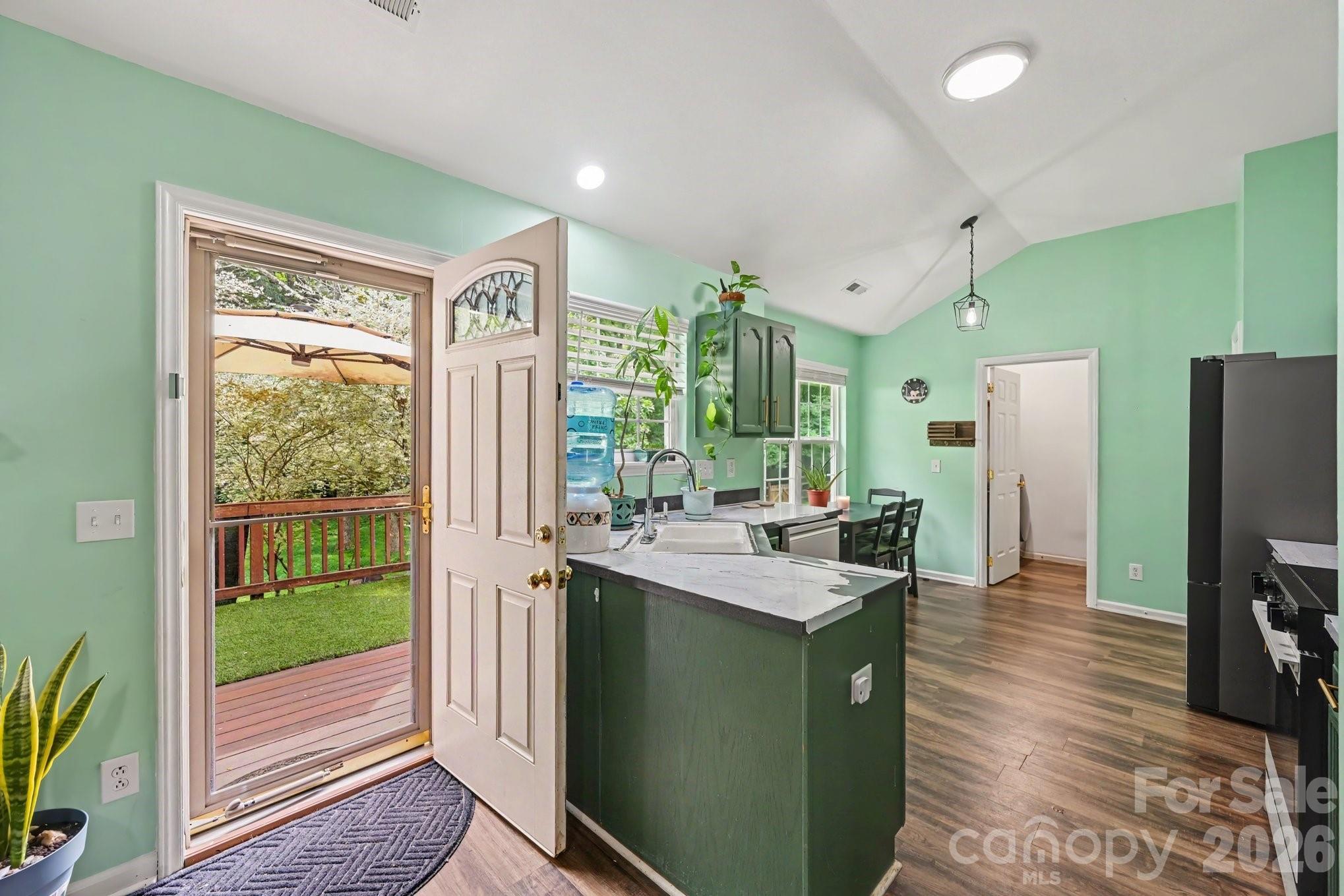 1906 Stonewyck Avenue Unit: 110