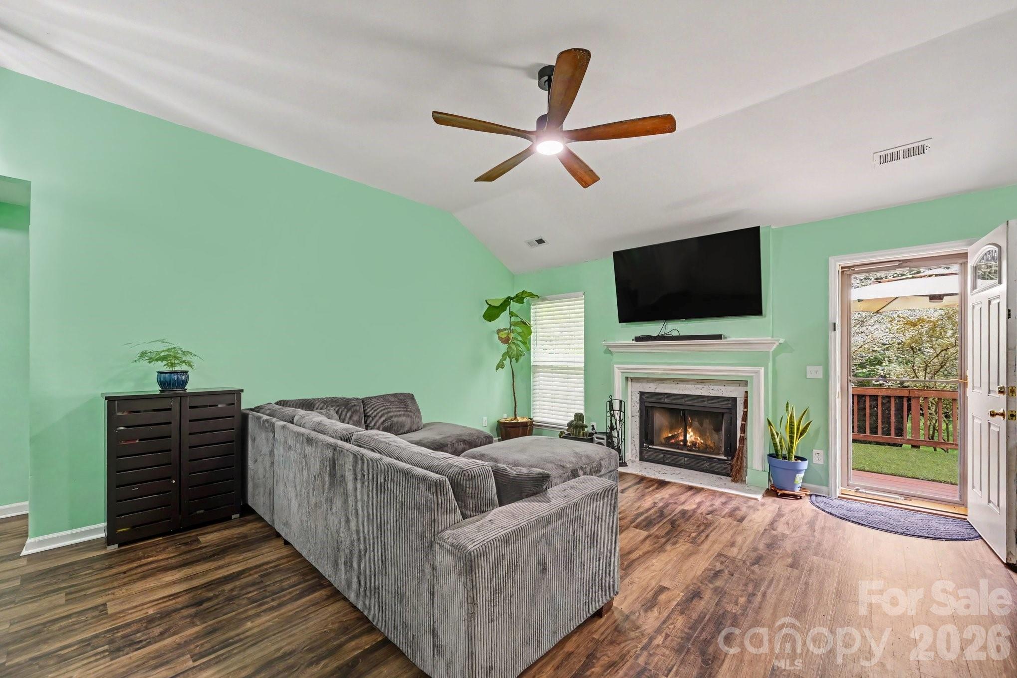 1906 Stonewyck Avenue Unit: 110
