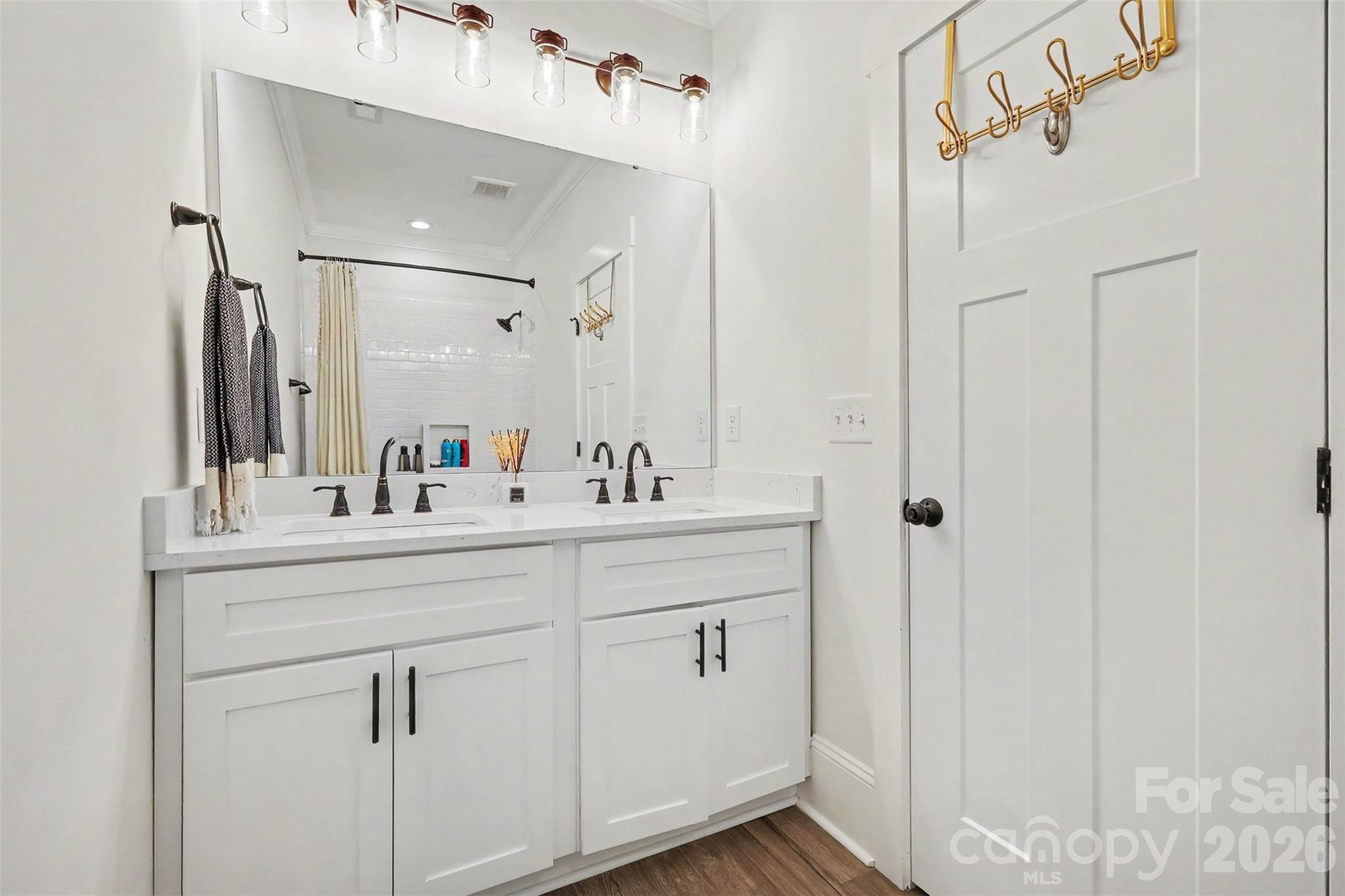 2409 Marlowe Avenue Unit: B