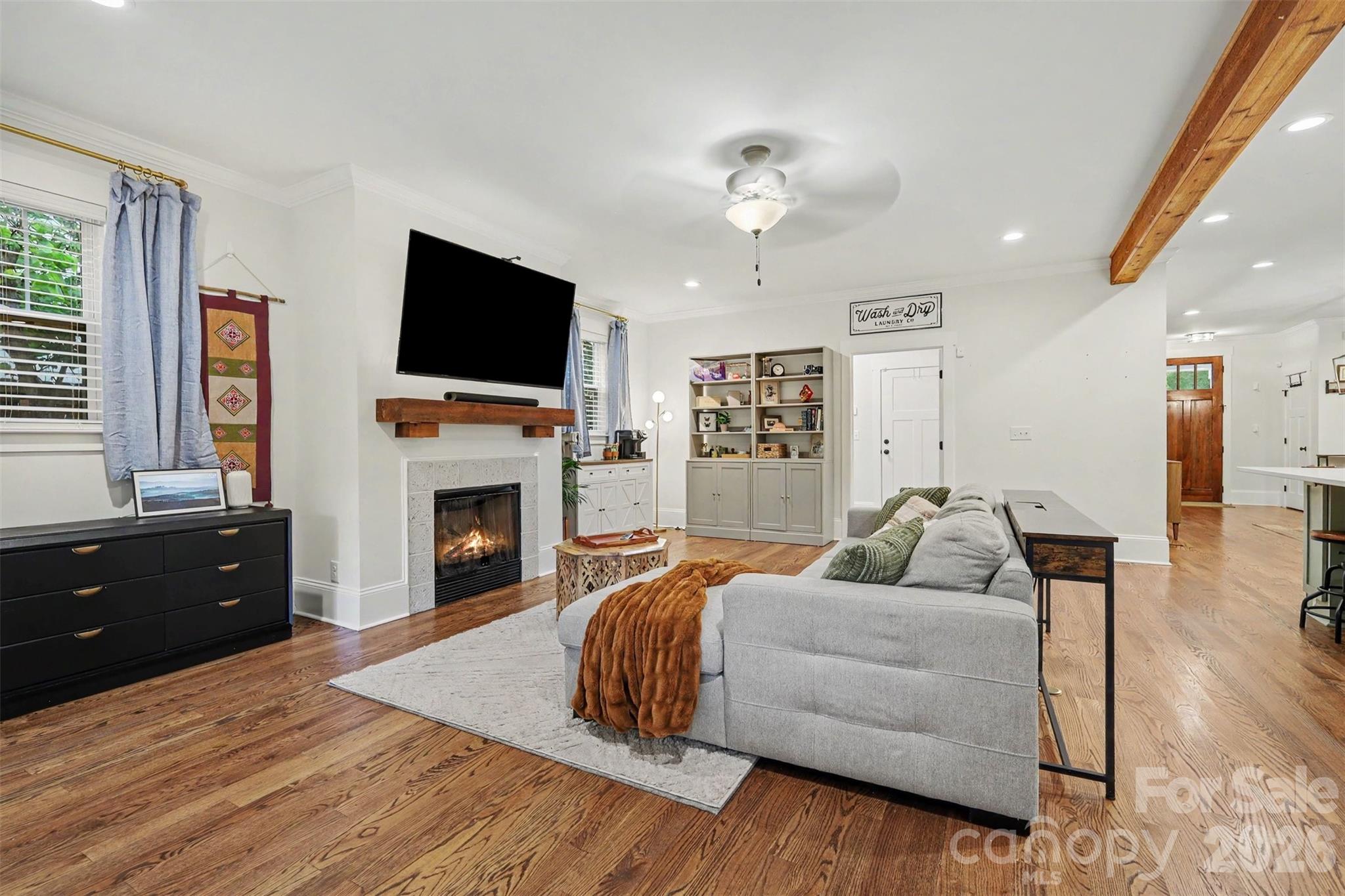 2409 Marlowe Avenue Unit: B